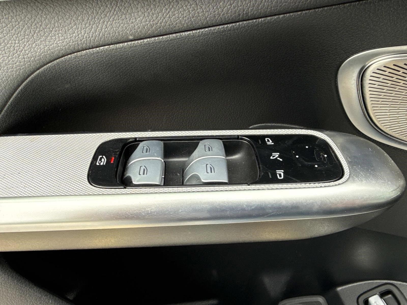 2024 MERCEDES-BENZ GLC-CLASS - Image 25