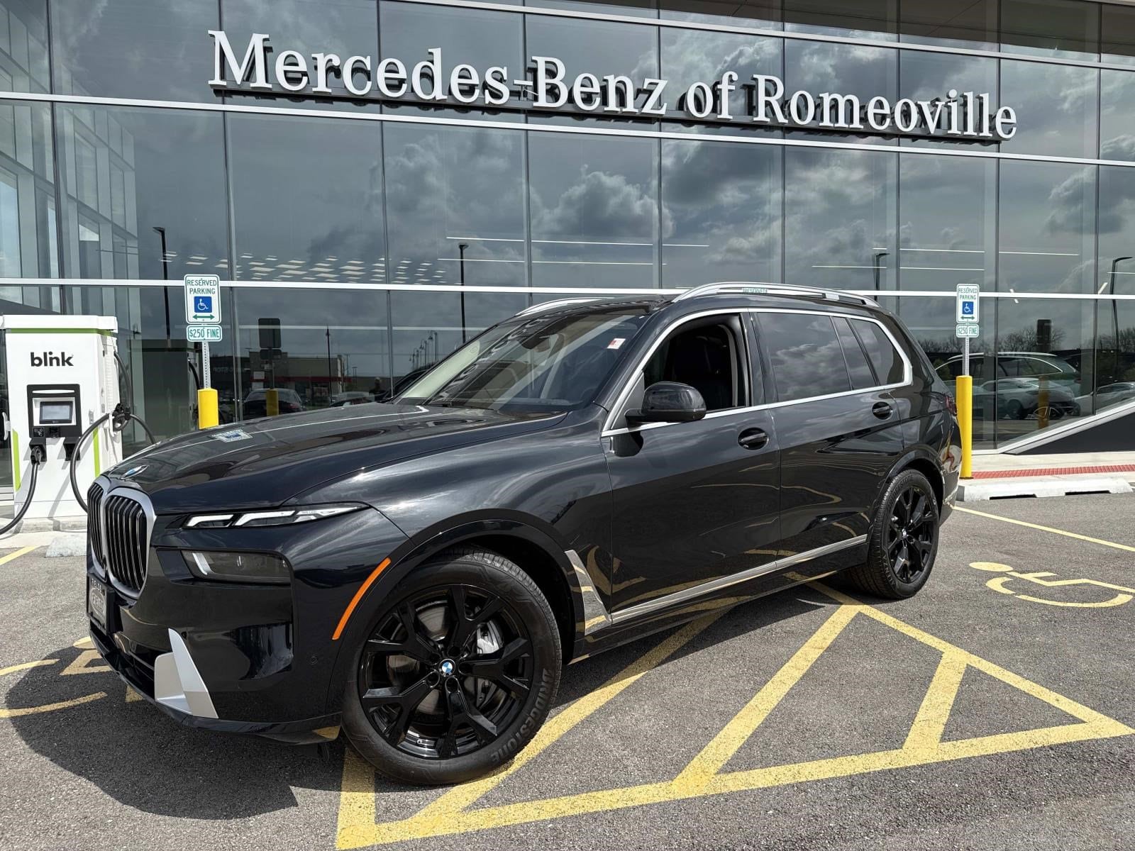 2024 BMW X7 xDrive40i's photo