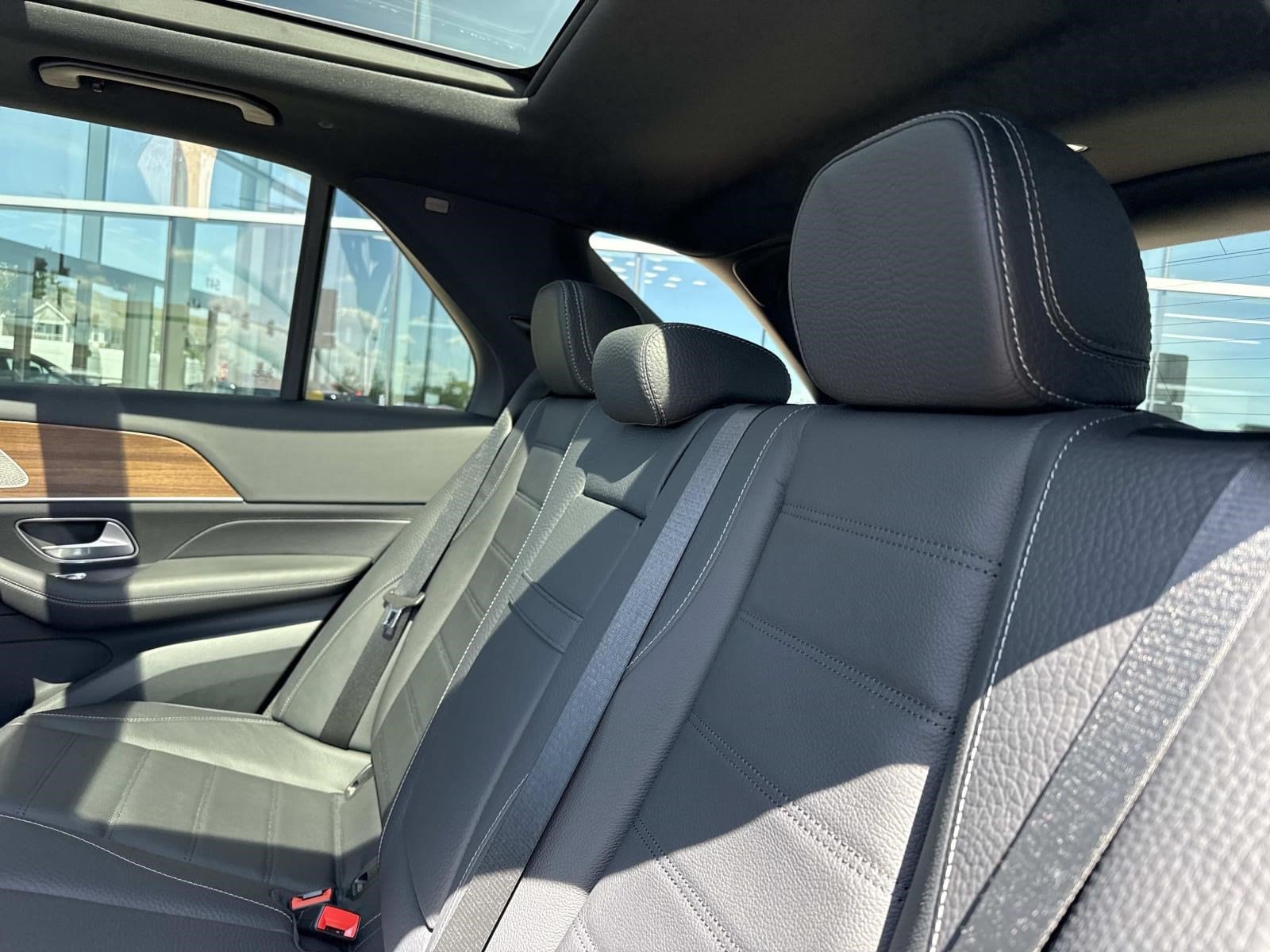 2025 Mercedes-Benz GLE GLE580 - Photo 18