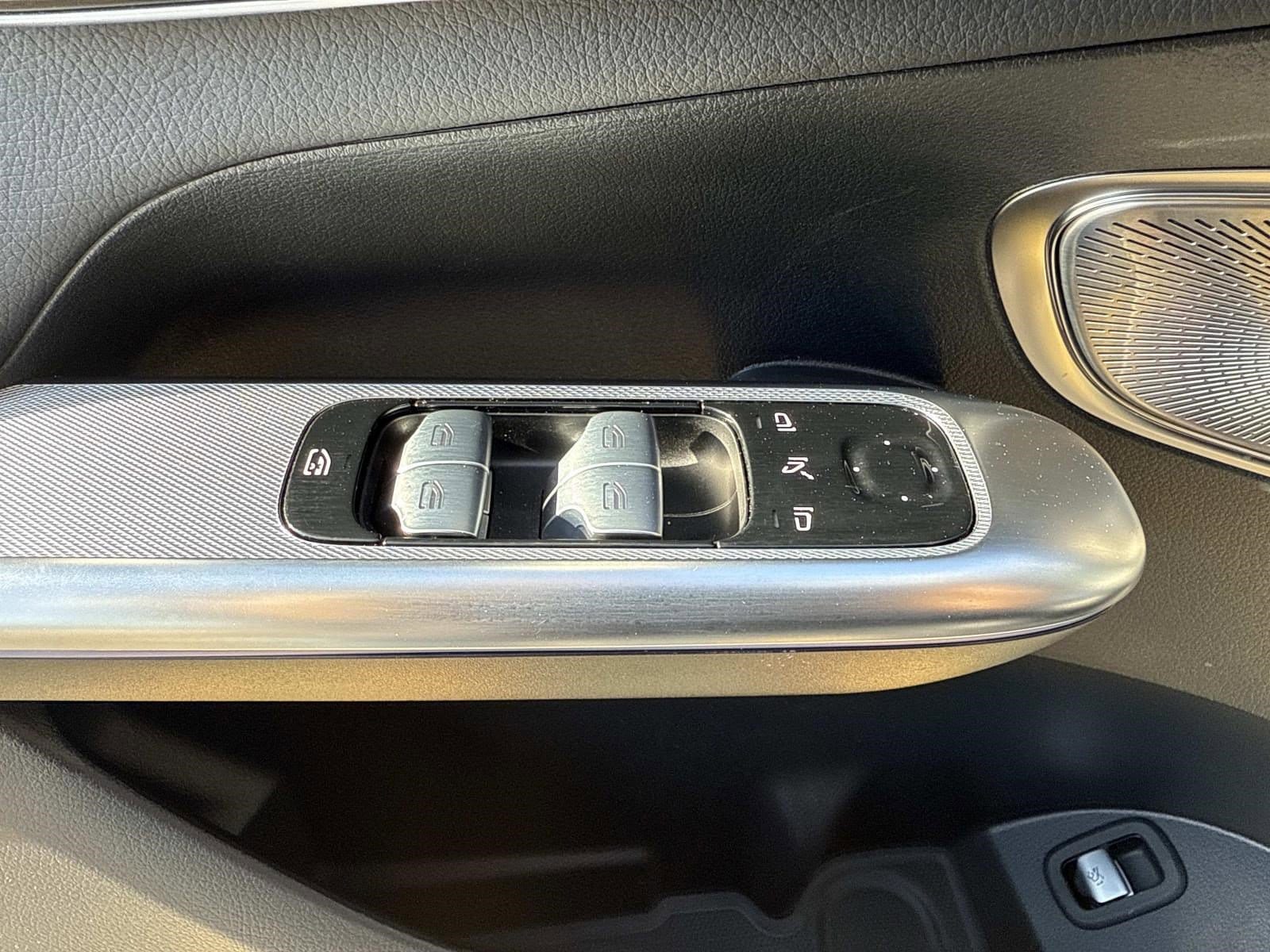 2025 MERCEDES-BENZ GLC-CLASS - Image 26