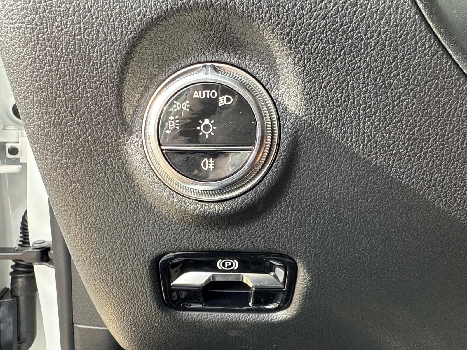 2026 MERCEDES-BENZ C-CLASS - Image 30