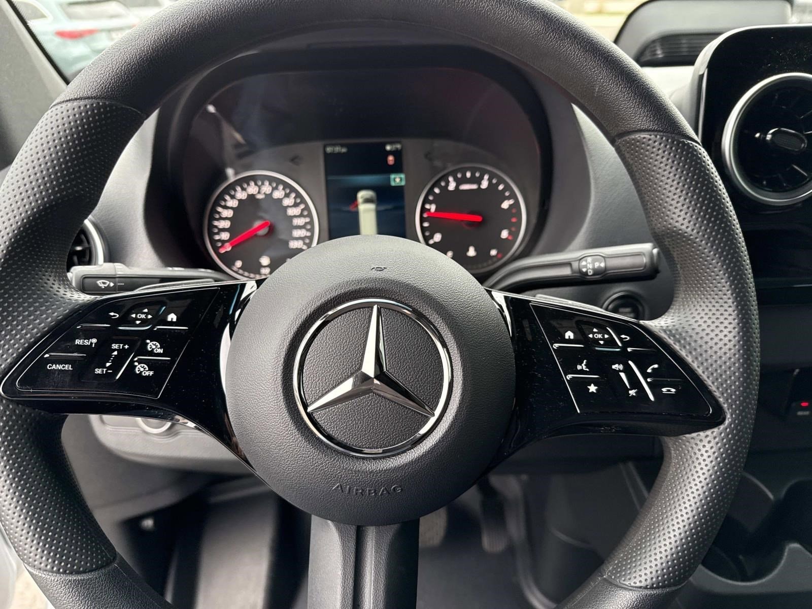 2025 MERCEDES-BENZ SPRINTER - Image 28