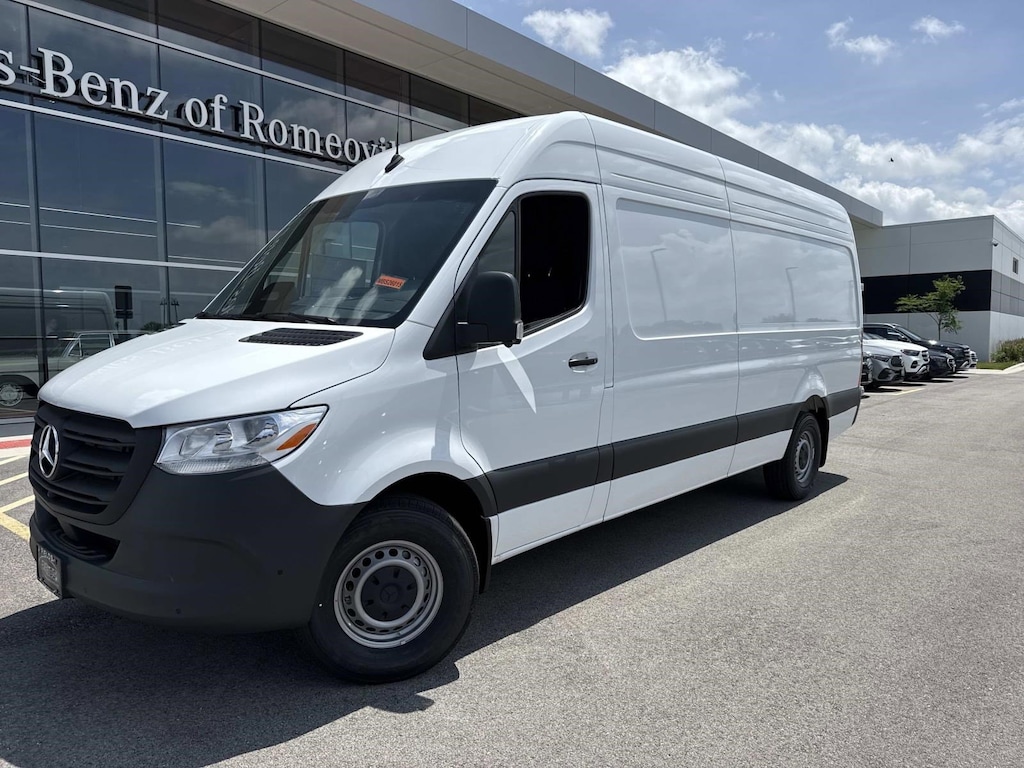 New 2026 Mercedes-Benz Sprinter Crew Van High Roof 4-Cyl Diesel Van Crew Van