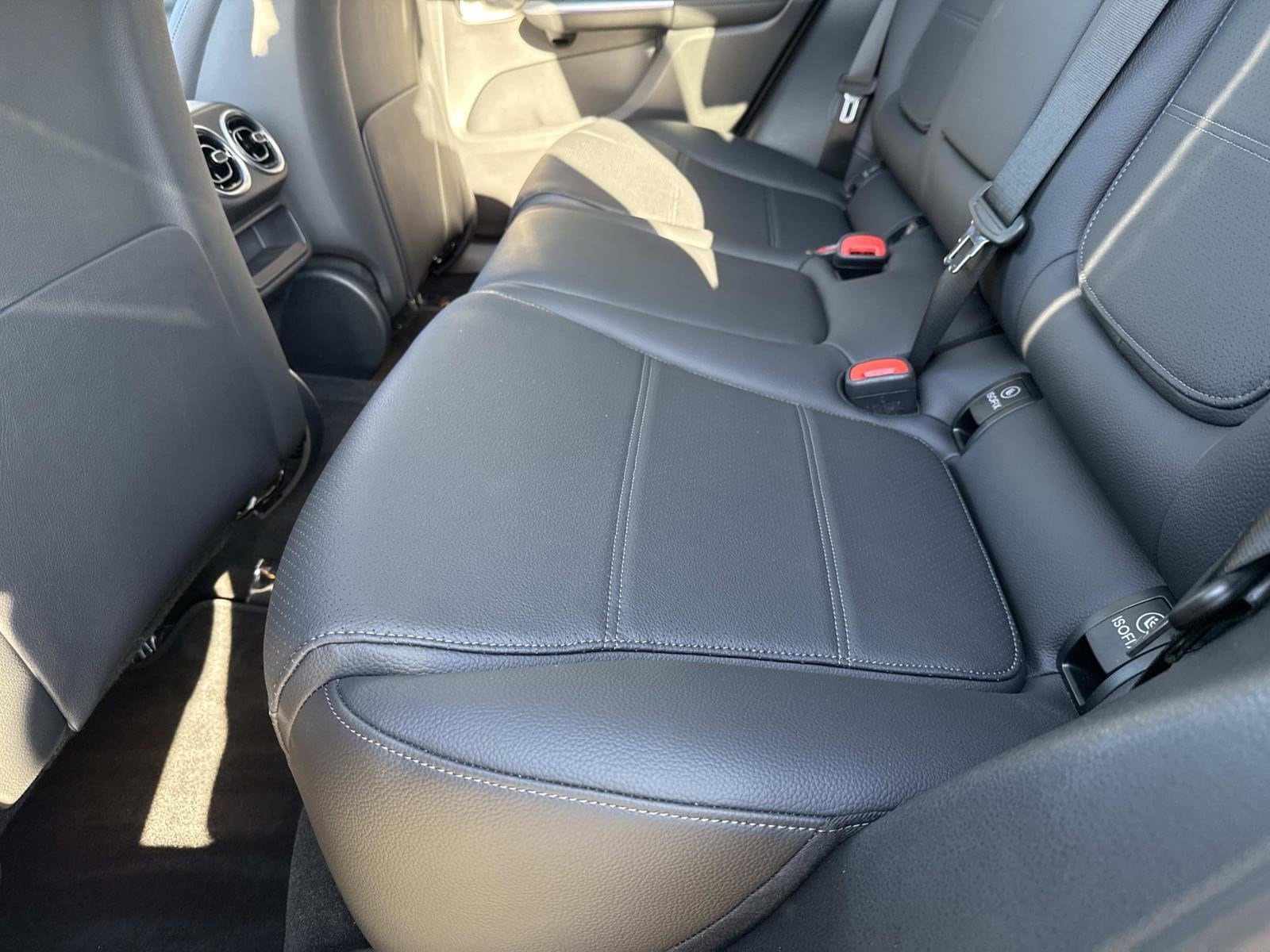 2025 MERCEDES-BENZ GLC-CLASS - Image 17