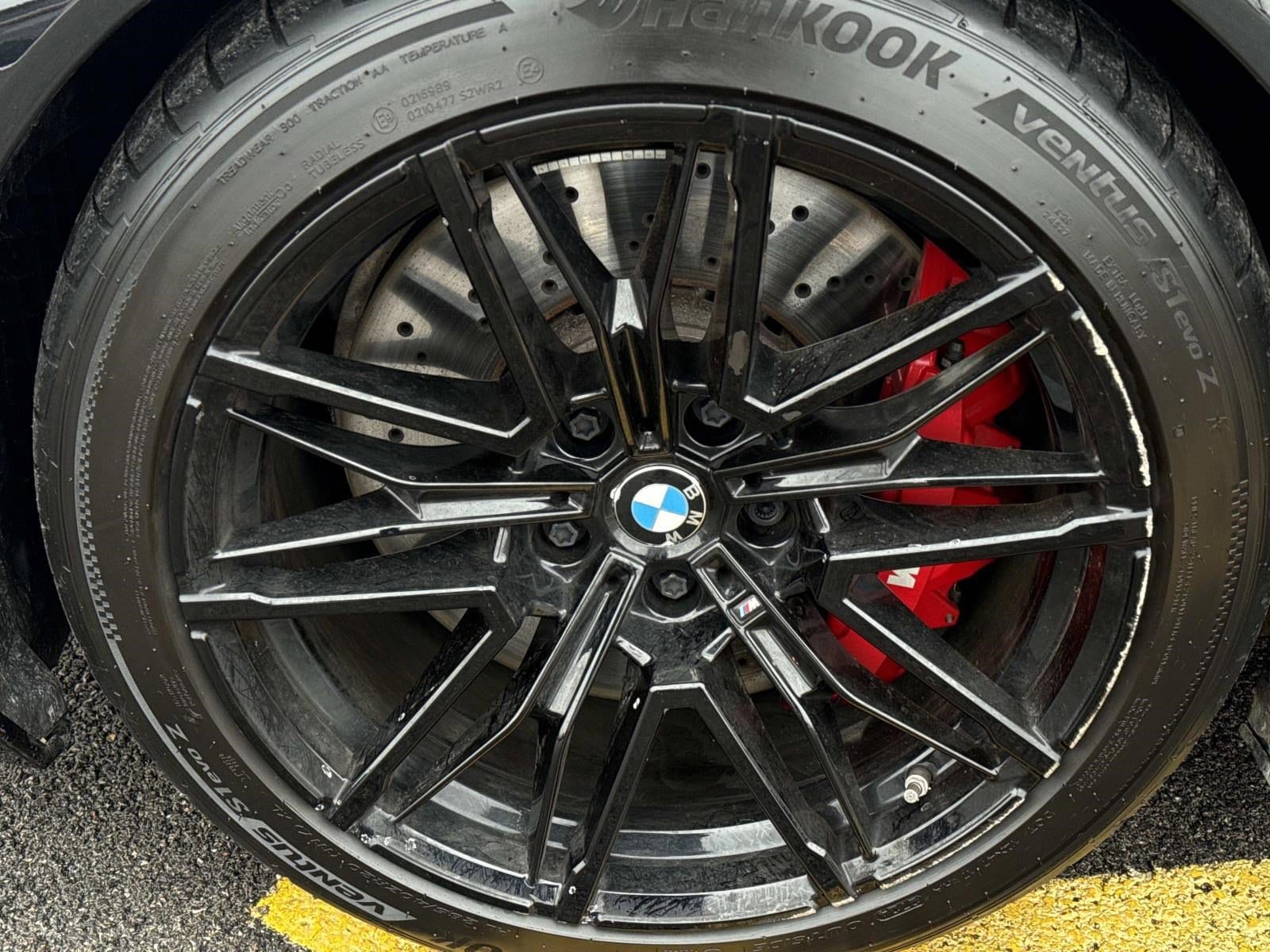 2025 BMW M5 - Image 14