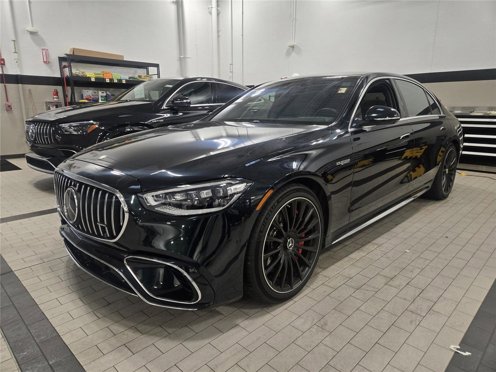 2024 Mercedes-Benz S-Class S63's photo