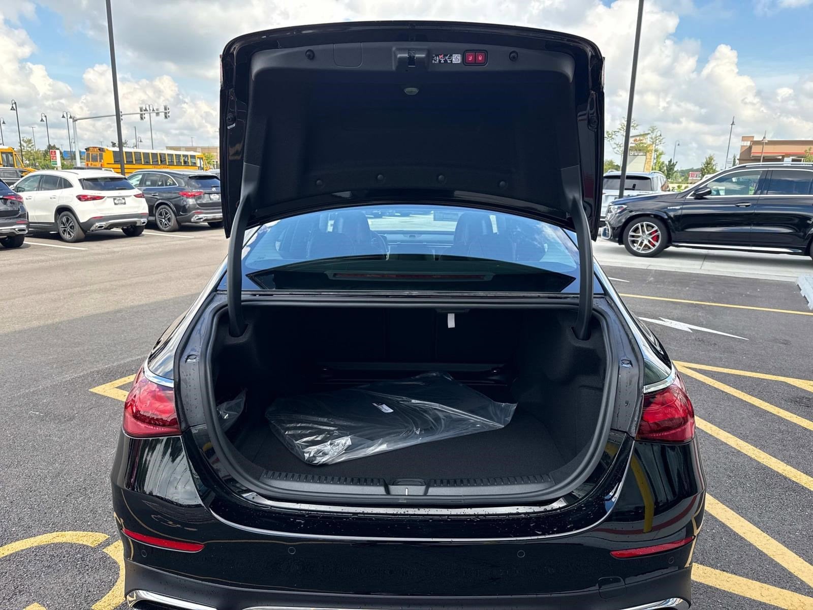 2026 MERCEDES-BENZ E-CLASS - Image 12