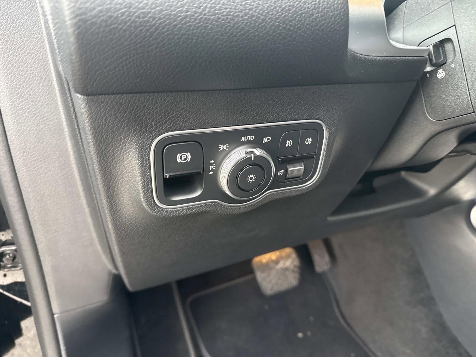 2025 MERCEDES-BENZ GLB-CLASS - Image 32