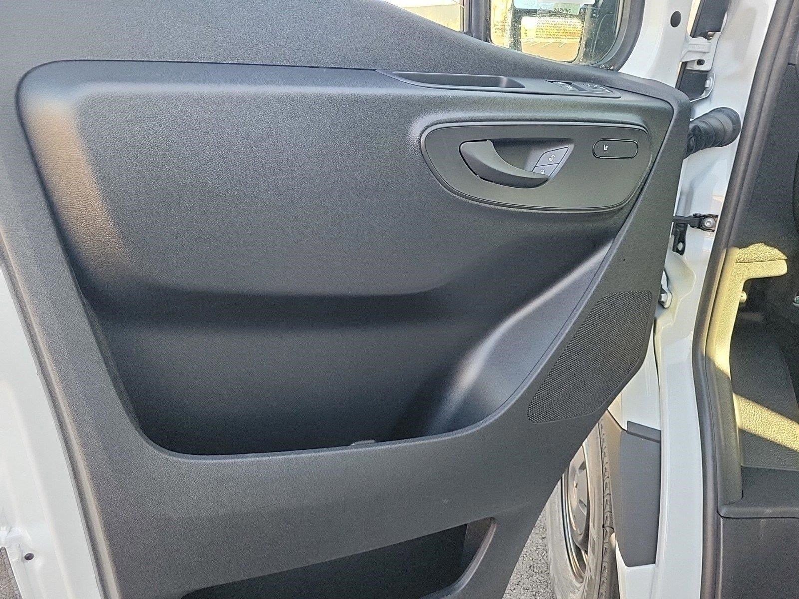 2025 MERCEDES-BENZ SPRINTER - Image 14