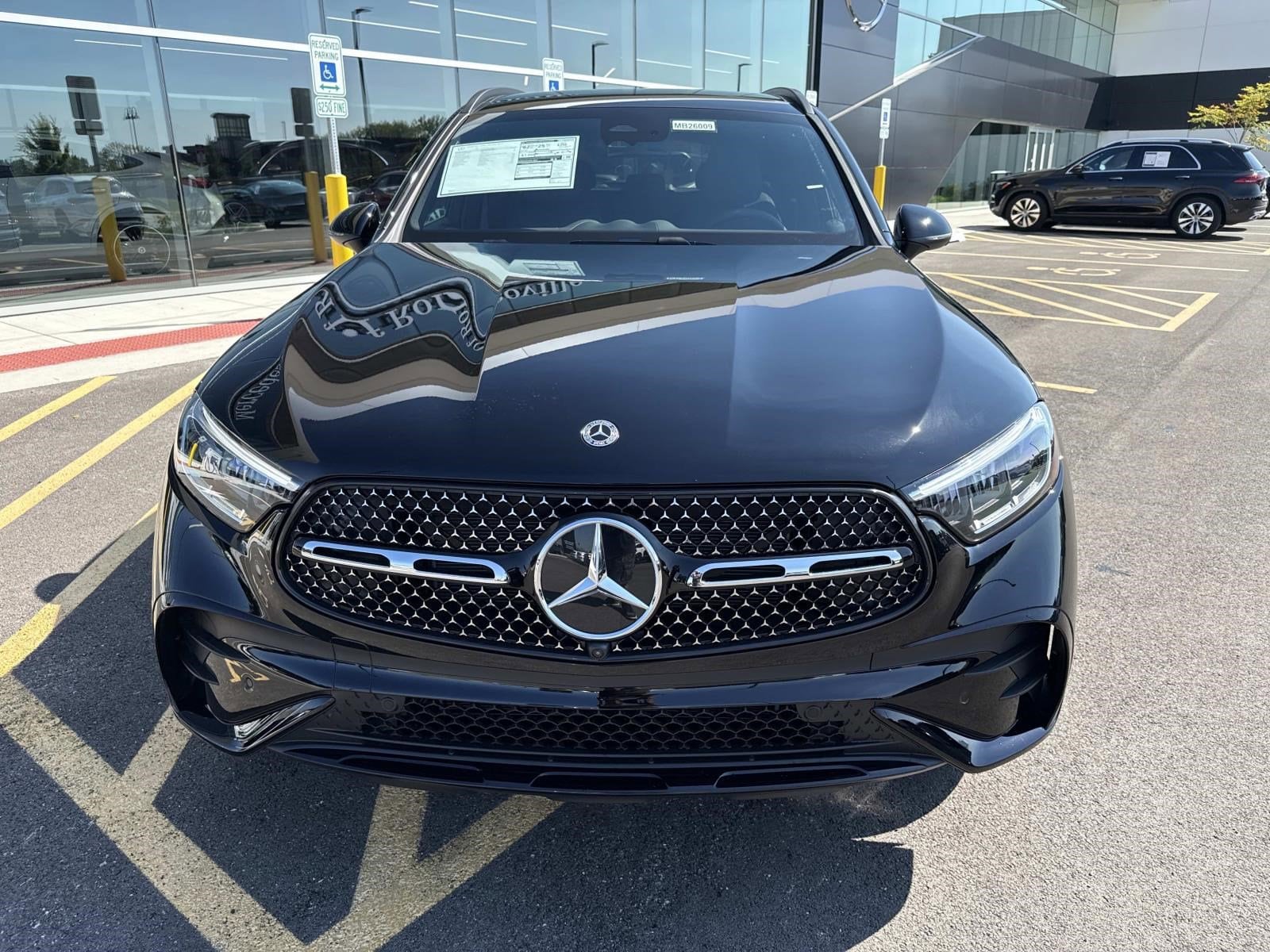 2026 Mercedes Benz GLC 350e 4MATIC photo 3