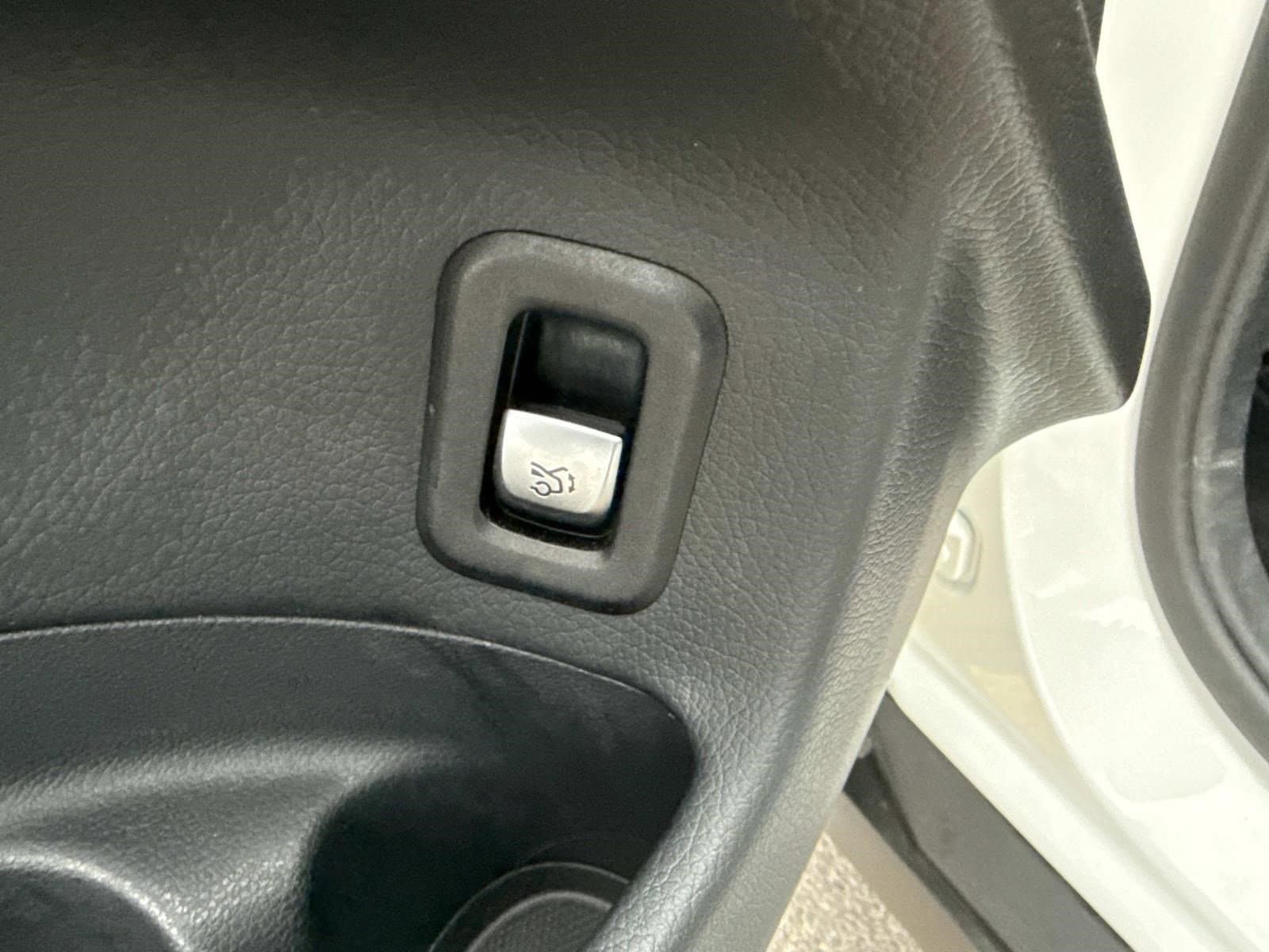 2023 MERCEDES-BENZ GLC-CLASS - Image 27