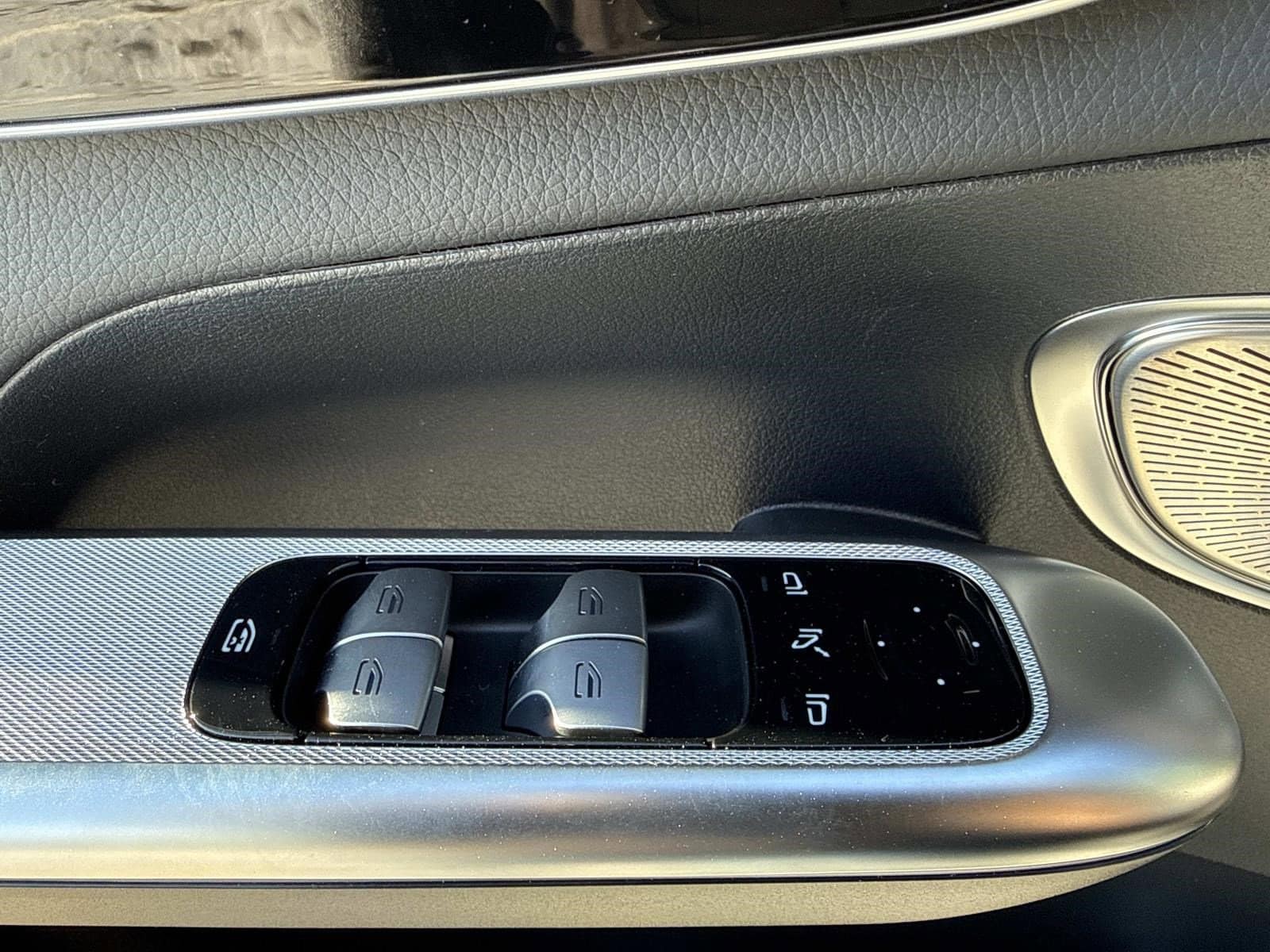 2026 MERCEDES-BENZ GLC-CLASS - Image 25