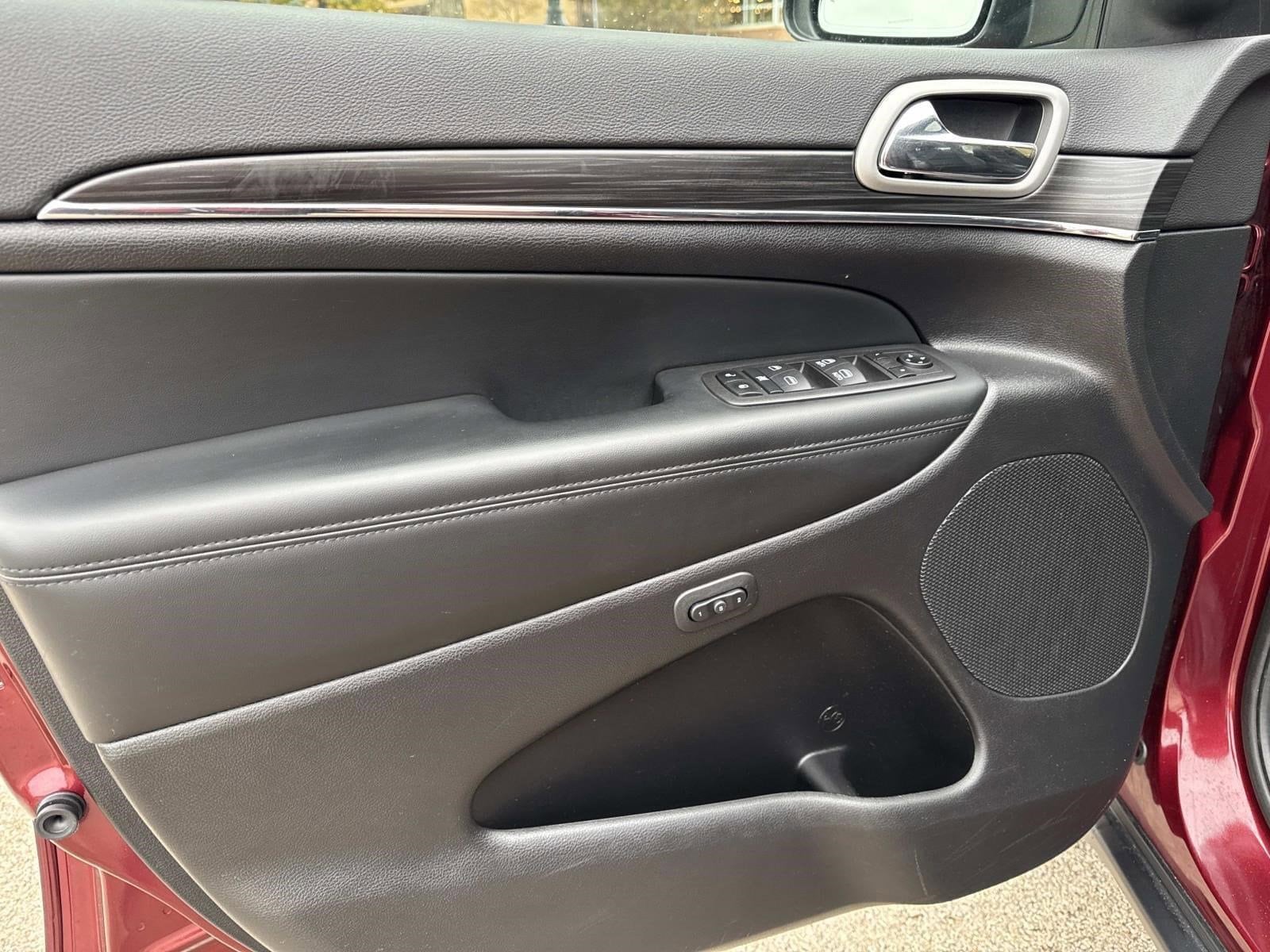 2022 JEEP GRAND CHEROKEE - Image 17