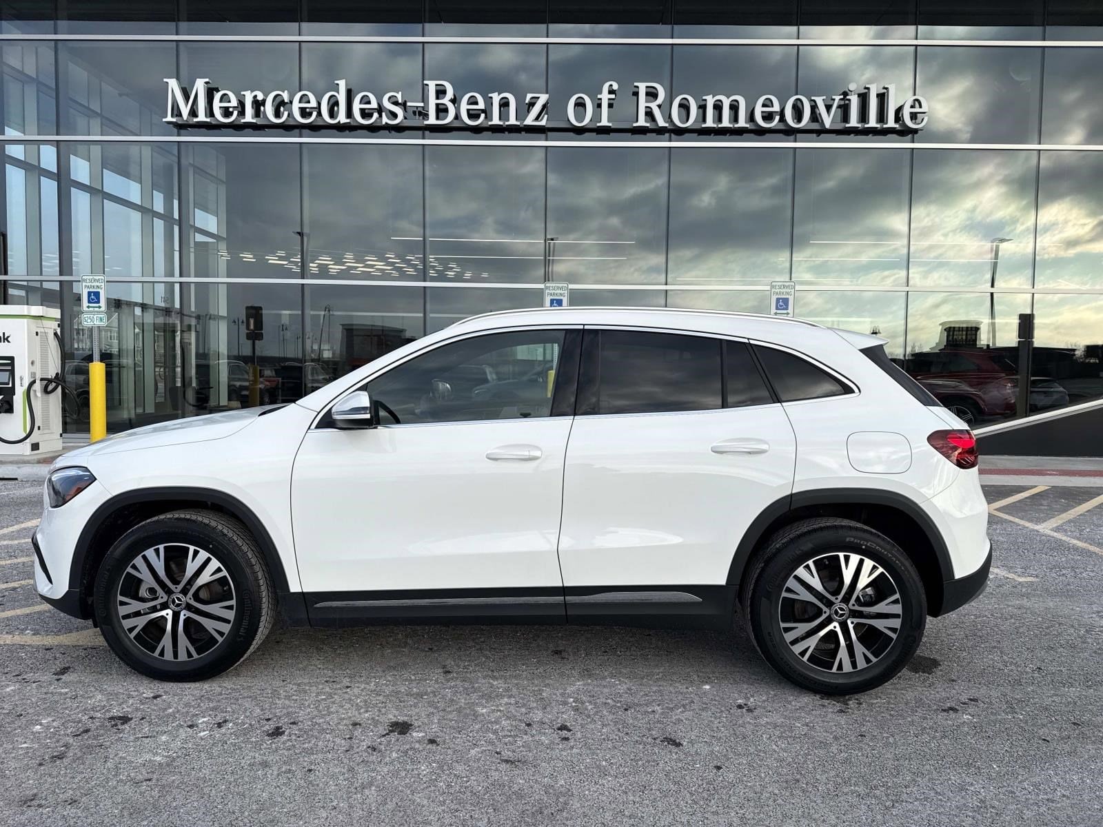 2025 MERCEDES-BENZ GLA-CLASS - Image 2