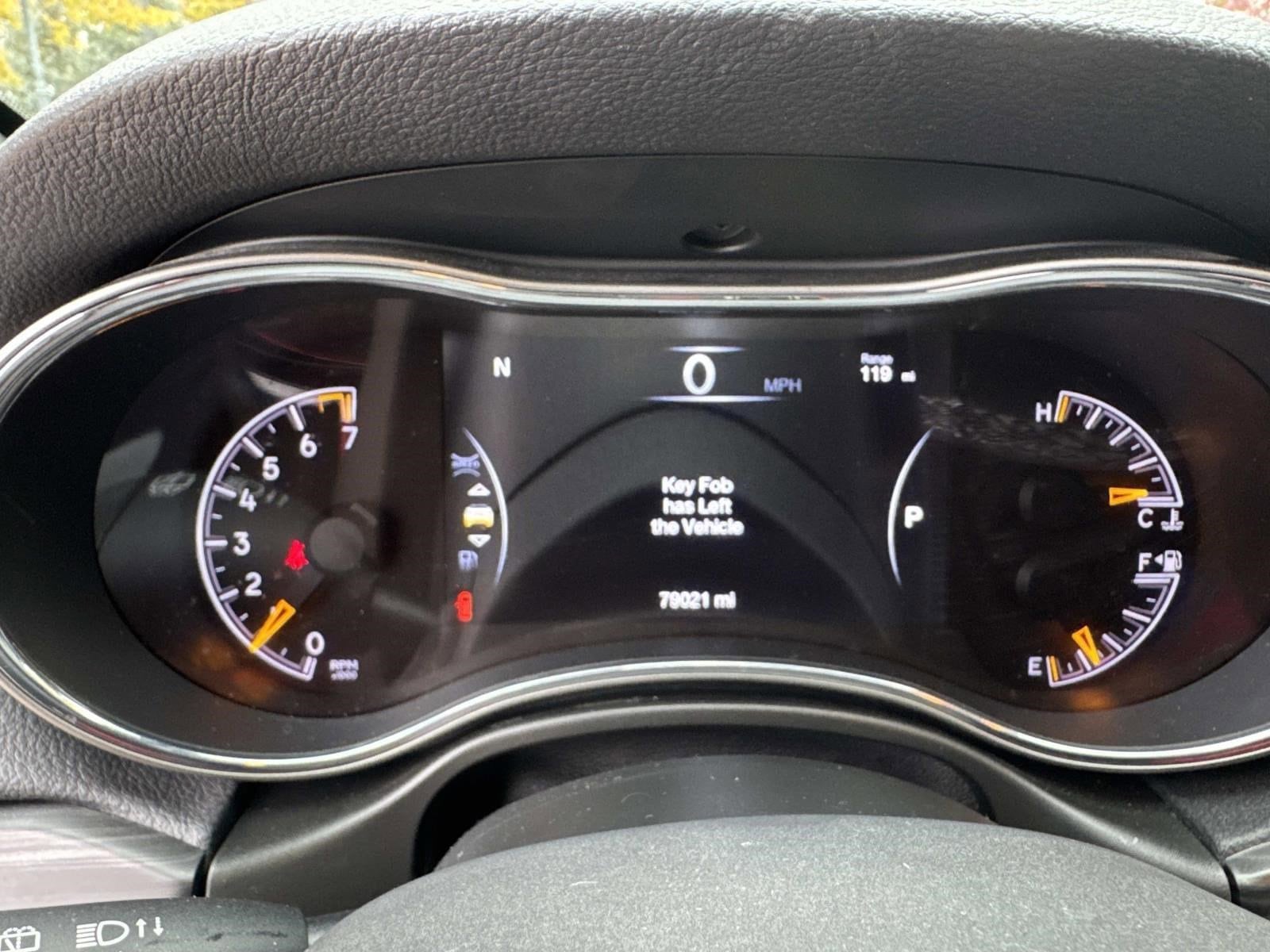 2022 JEEP GRAND CHEROKEE - Image 30