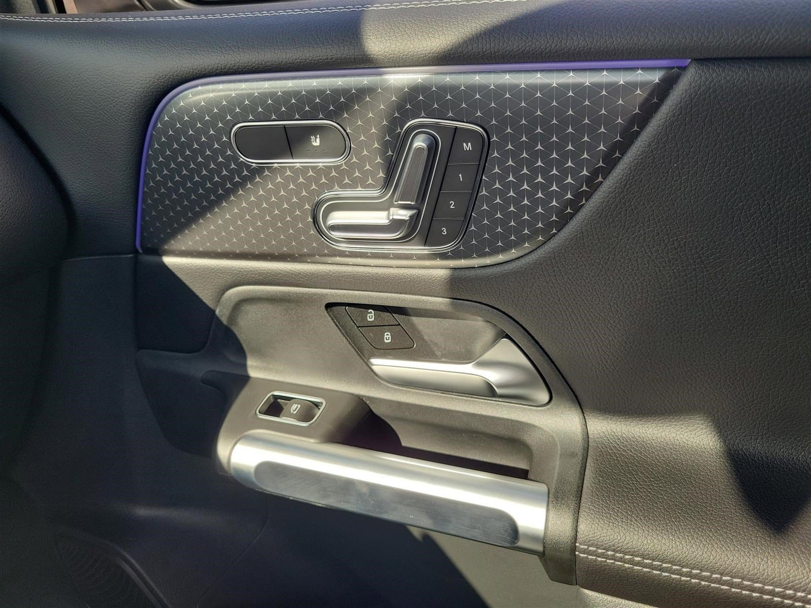 2025 MERCEDES-BENZ GLB-CLASS - Image 33