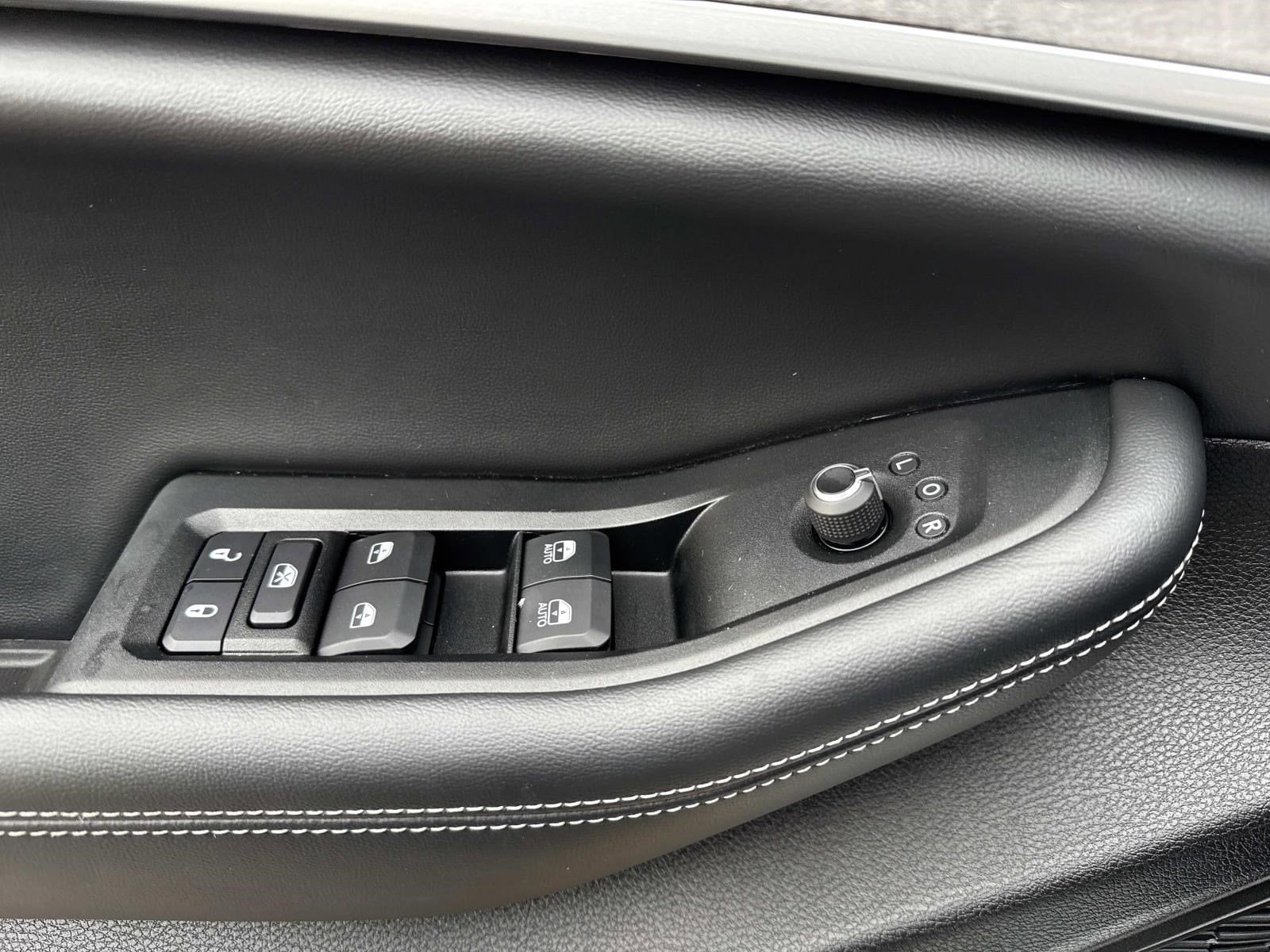 2024 JEEP GRAND CHEROKEE - Image 24