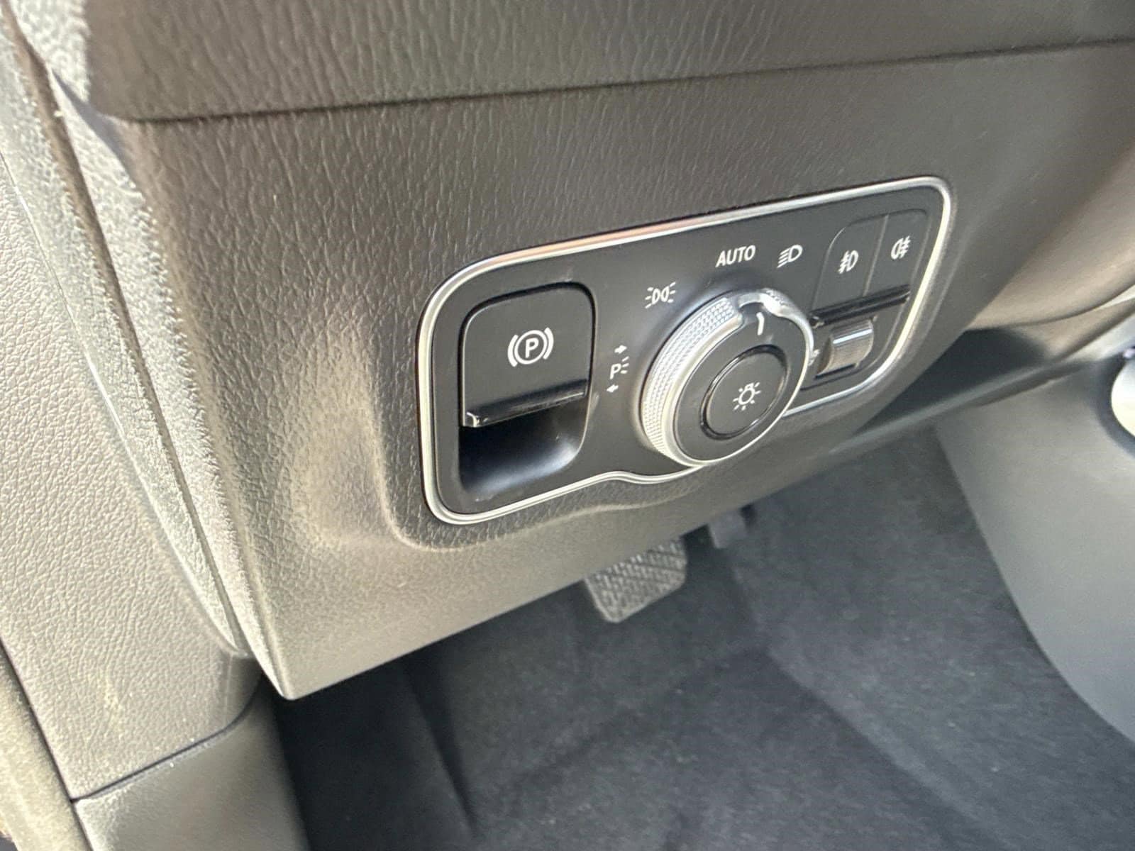 2025 MERCEDES-BENZ GLB-CLASS - Image 32