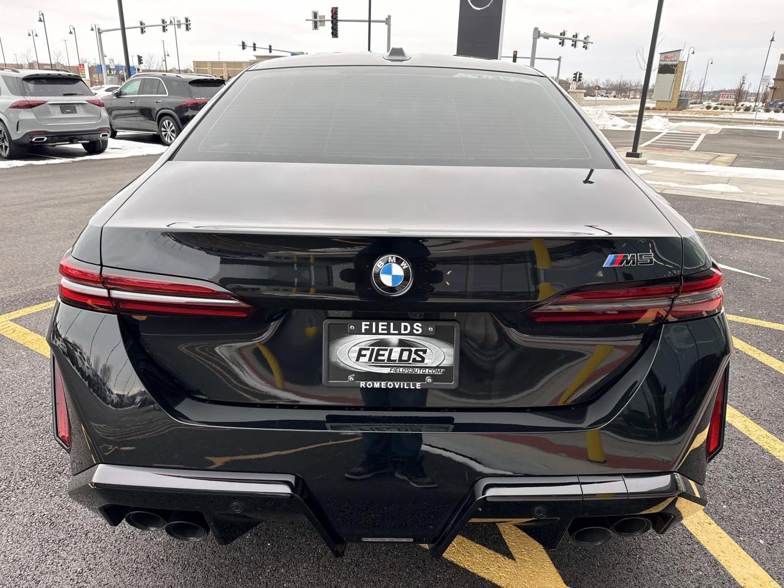 2025 BMW M5 - Image 8