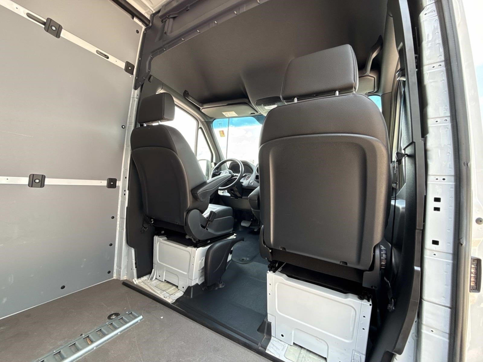 2025 Mercedes-Benz Sprinter Cargo Van Base - Photo 7