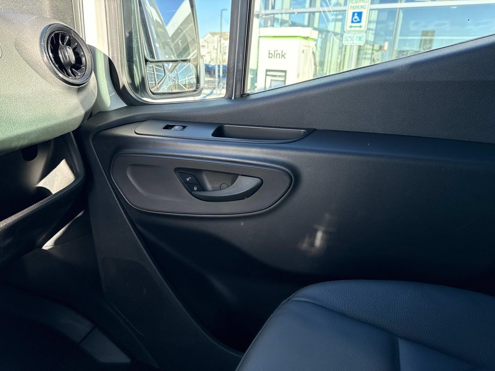 2024 MERCEDES-BENZ SPRINTER - Image 24