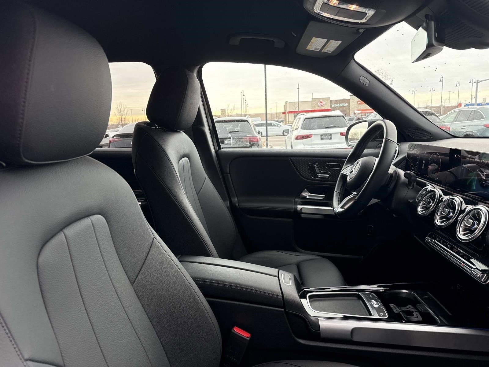 2025 MERCEDES-BENZ GLB-CLASS - Image 5