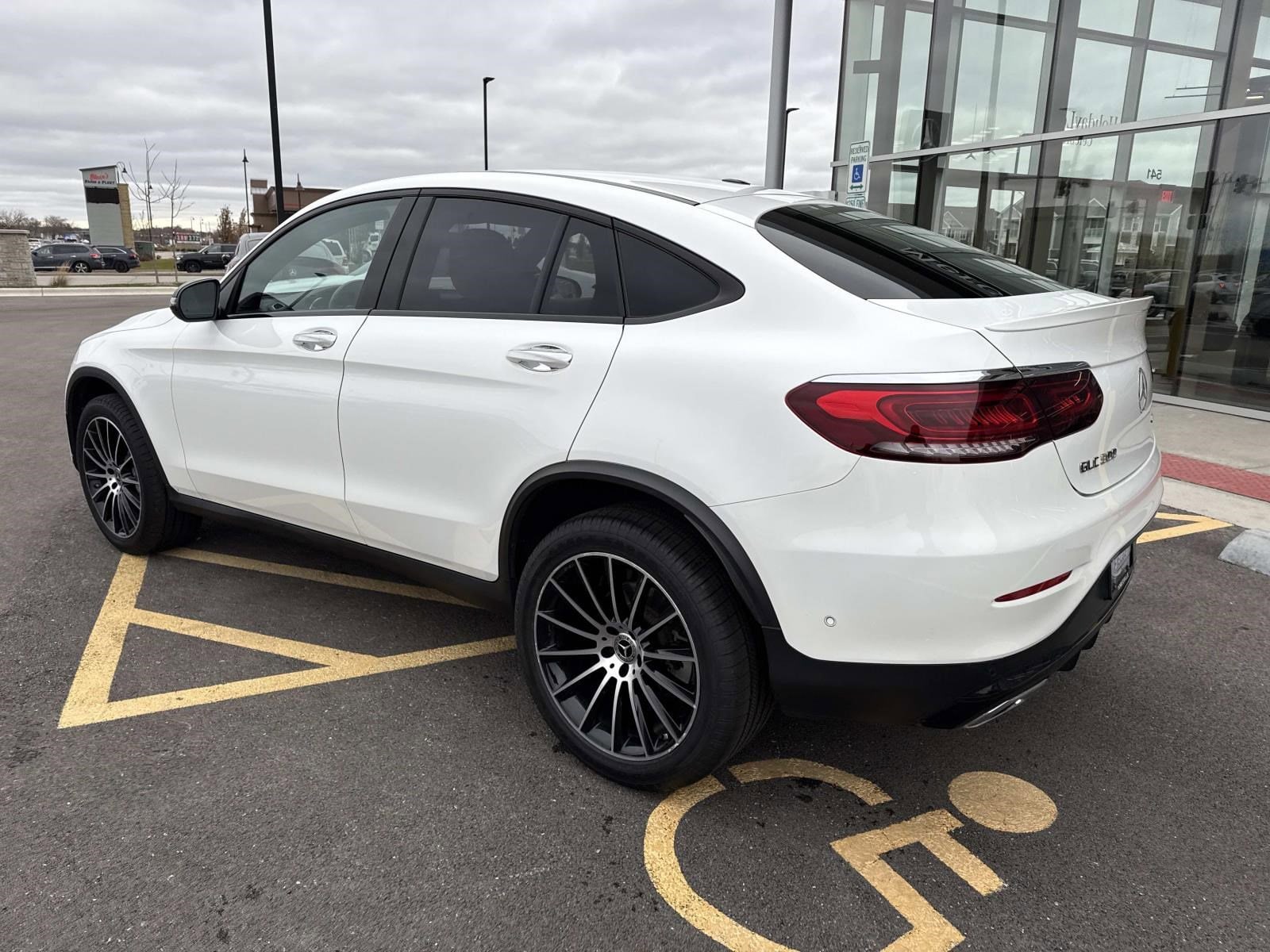 2023 MERCEDES-BENZ GLC-CLASS - Image 9