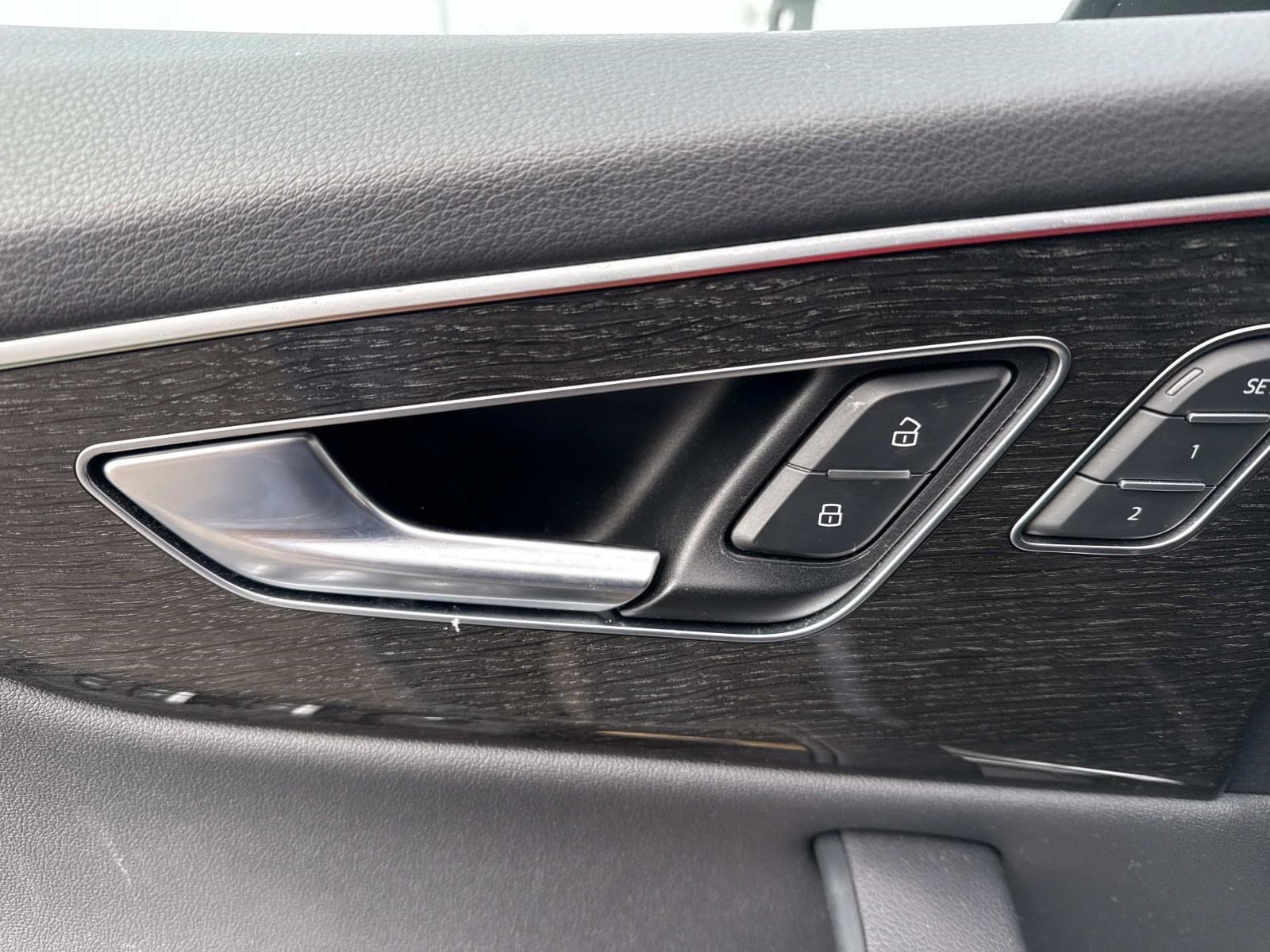 2021 AUDI Q8 - Image 23