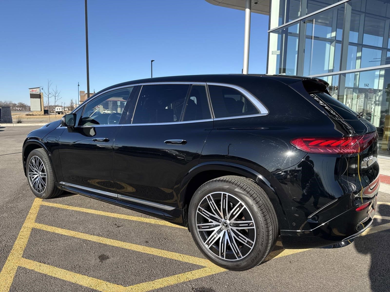 2023 MERCEDES-BENZ EQS-CLASS SUV - Image 12