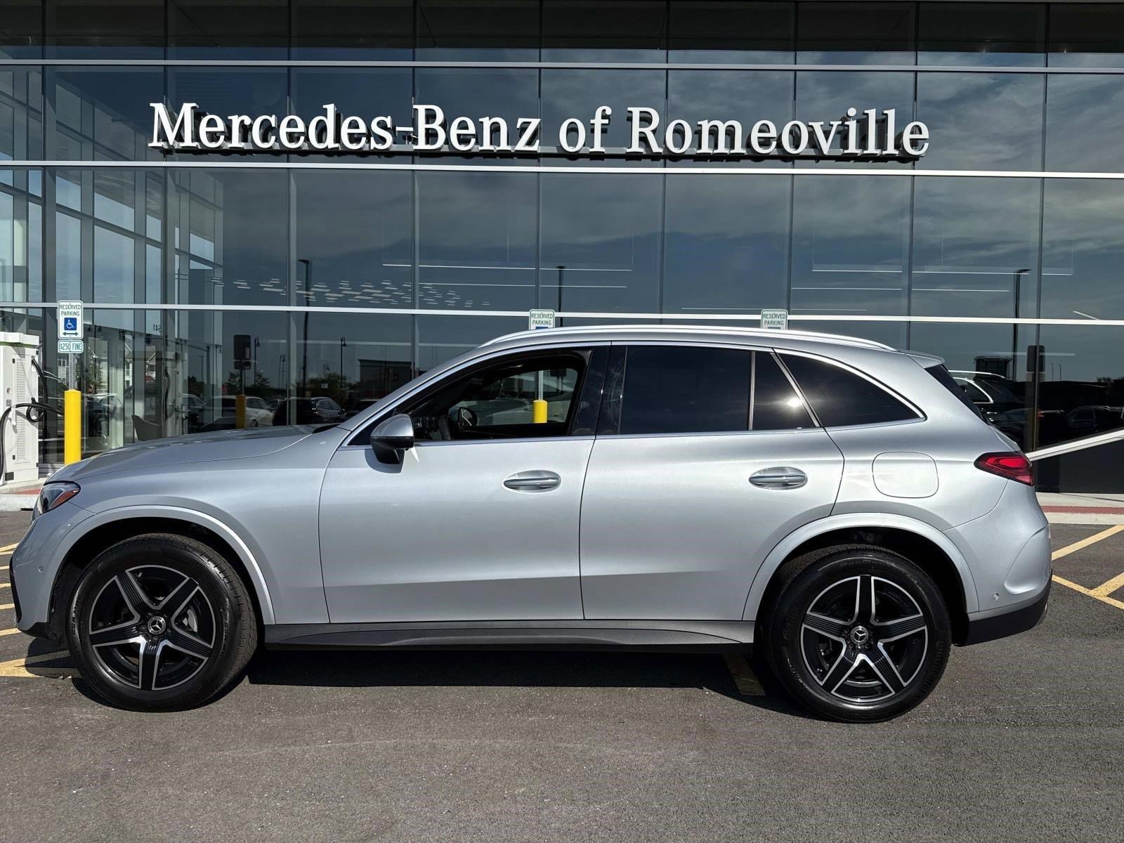 2025 Mercedes Benz GLC 350e 4MATIC photo 2