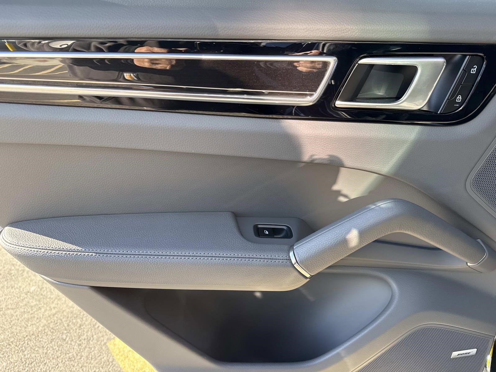 2023 PORSCHE CAYENNE - Image 15