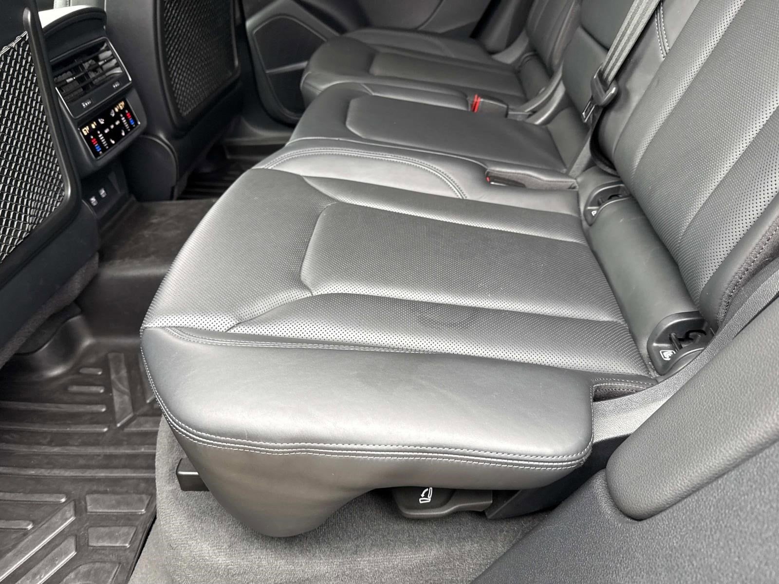 2019 AUDI Q8 - Image 13