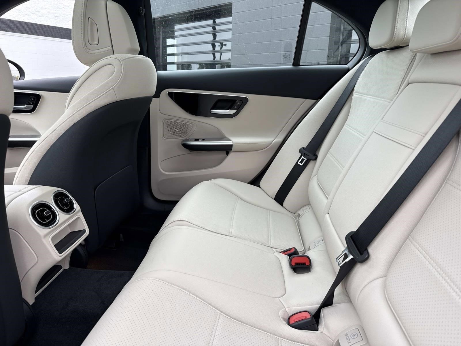 2025 MERCEDES-BENZ C-CLASS - Image 19