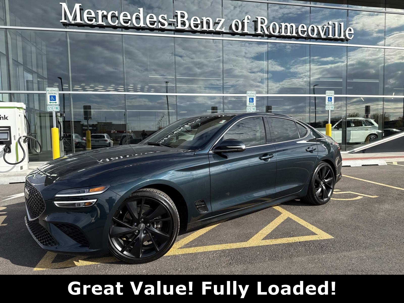 2023 GENESIS G70 Standard's photo