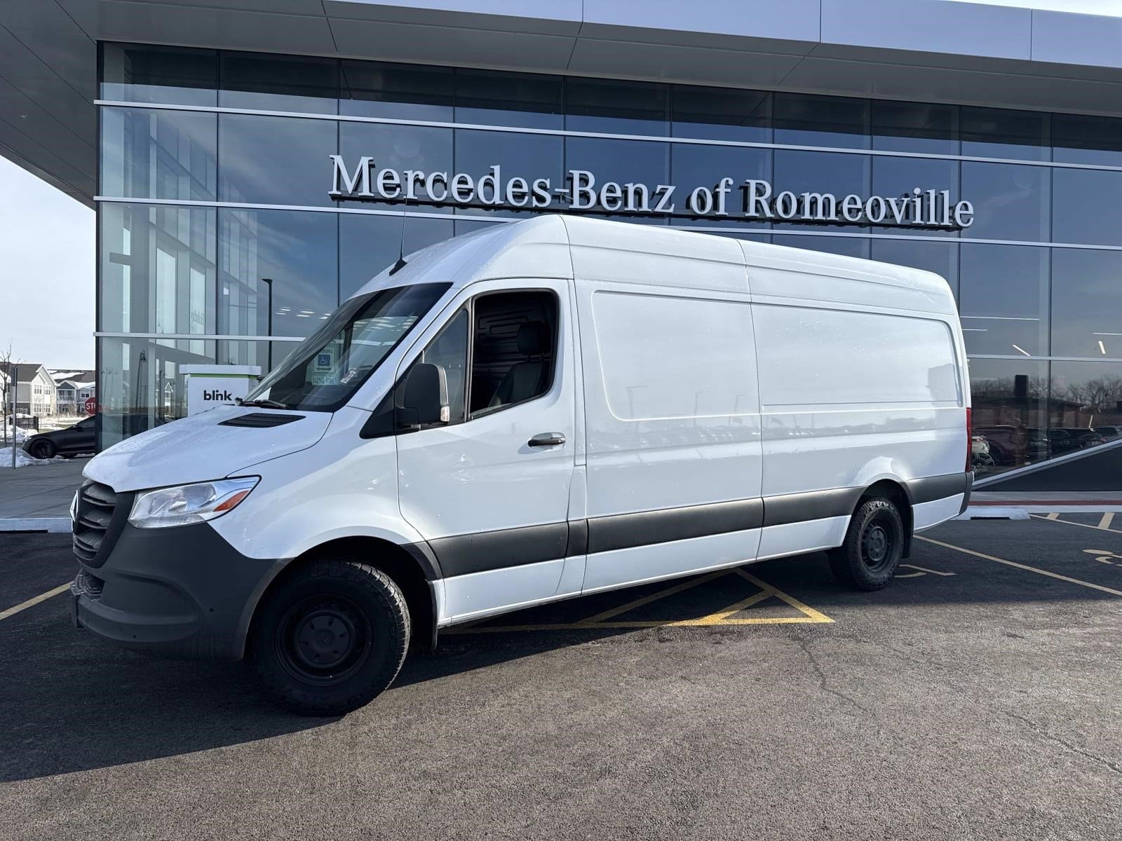 2024 Mercedes-Benz Sprinter Cargo Van Base's photo