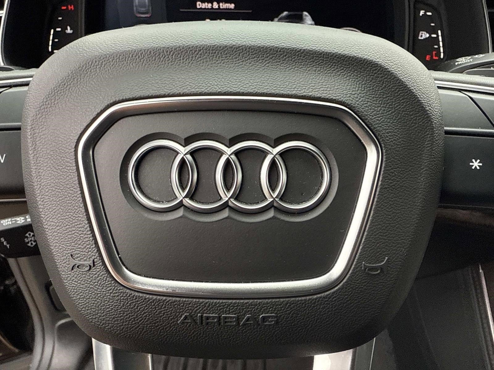 2019 AUDI Q8 - Image 38