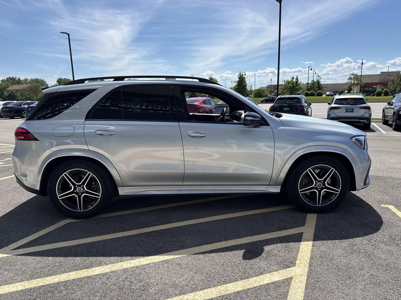 2025 Mercedes-Benz GLE GLE580 - Photo 6