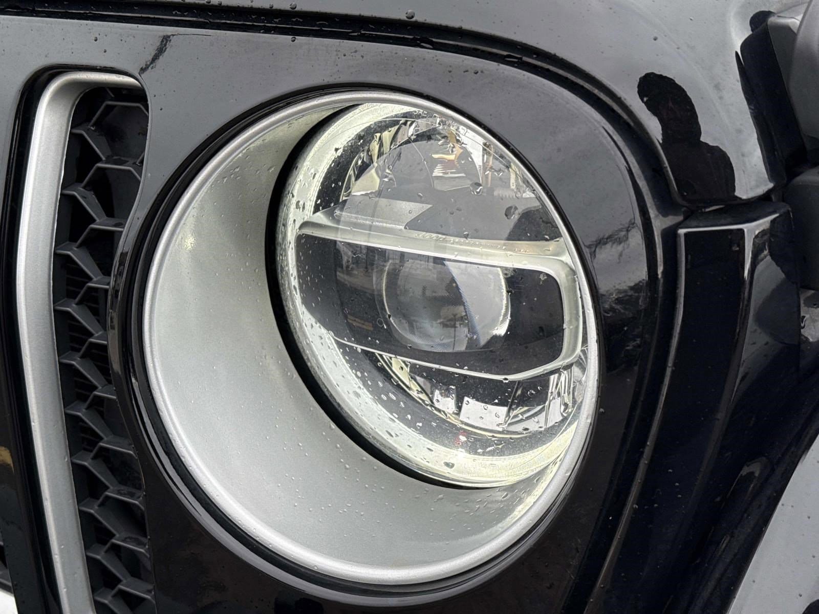 2022 JEEP WRANGLER - Image 10