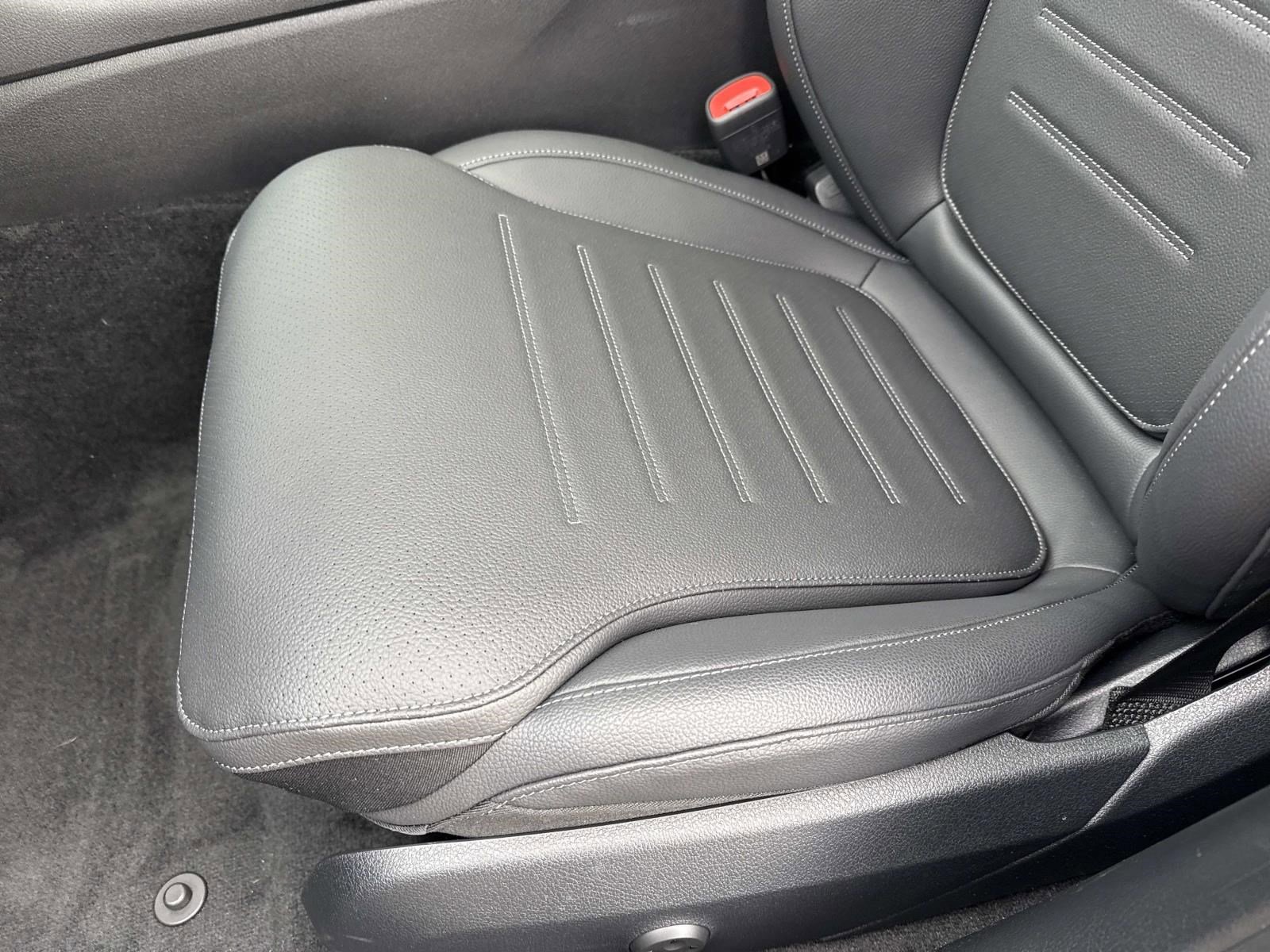 2026 MERCEDES-BENZ C-CLASS - Image 24