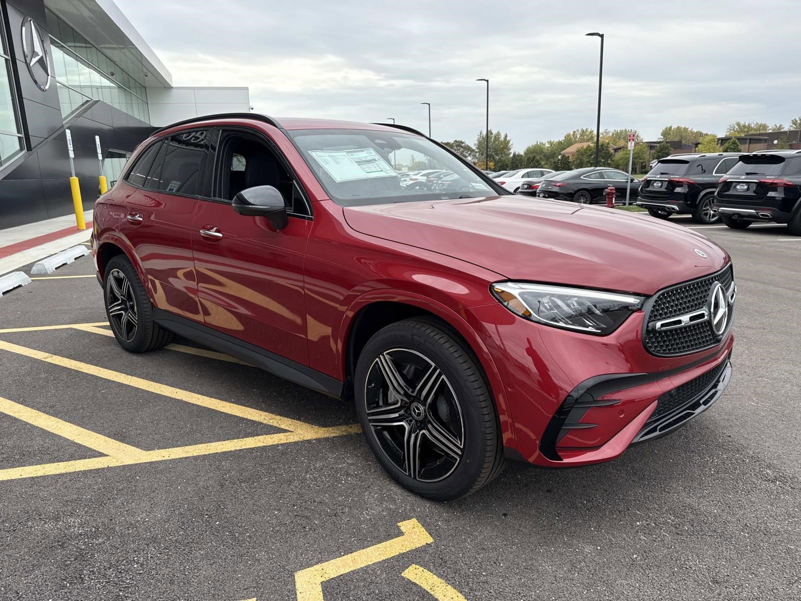 2026 Mercedes Benz GLC 300 4MATIC photo 4