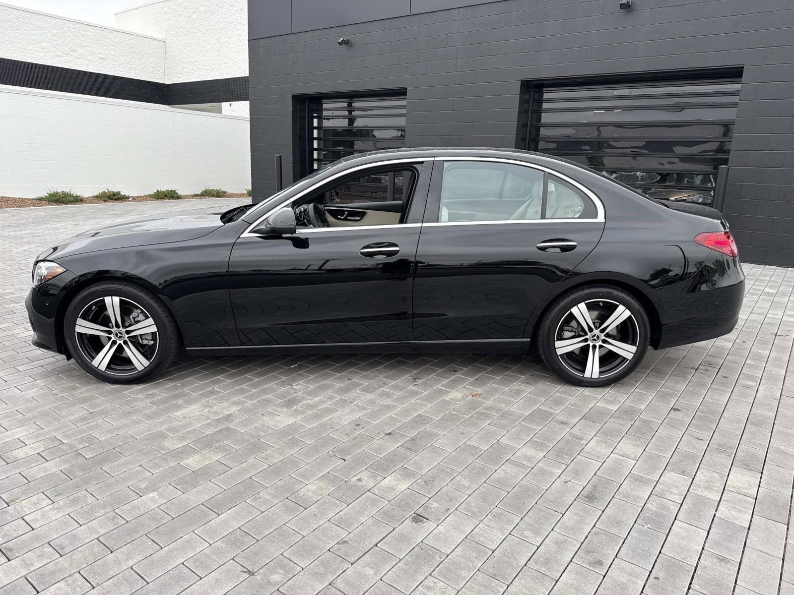 2025 MERCEDES-BENZ C-CLASS - Image 9