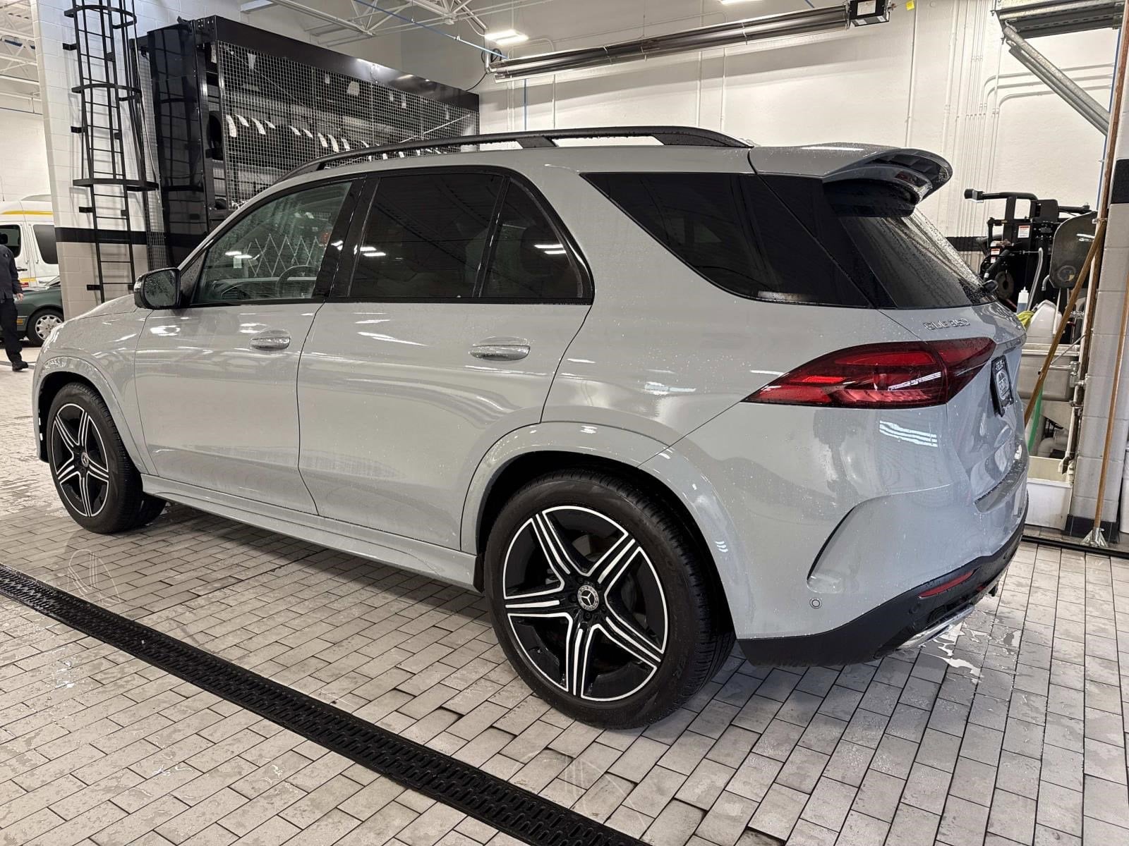 2025 MERCEDES-BENZ GLE-CLASS - Image 12