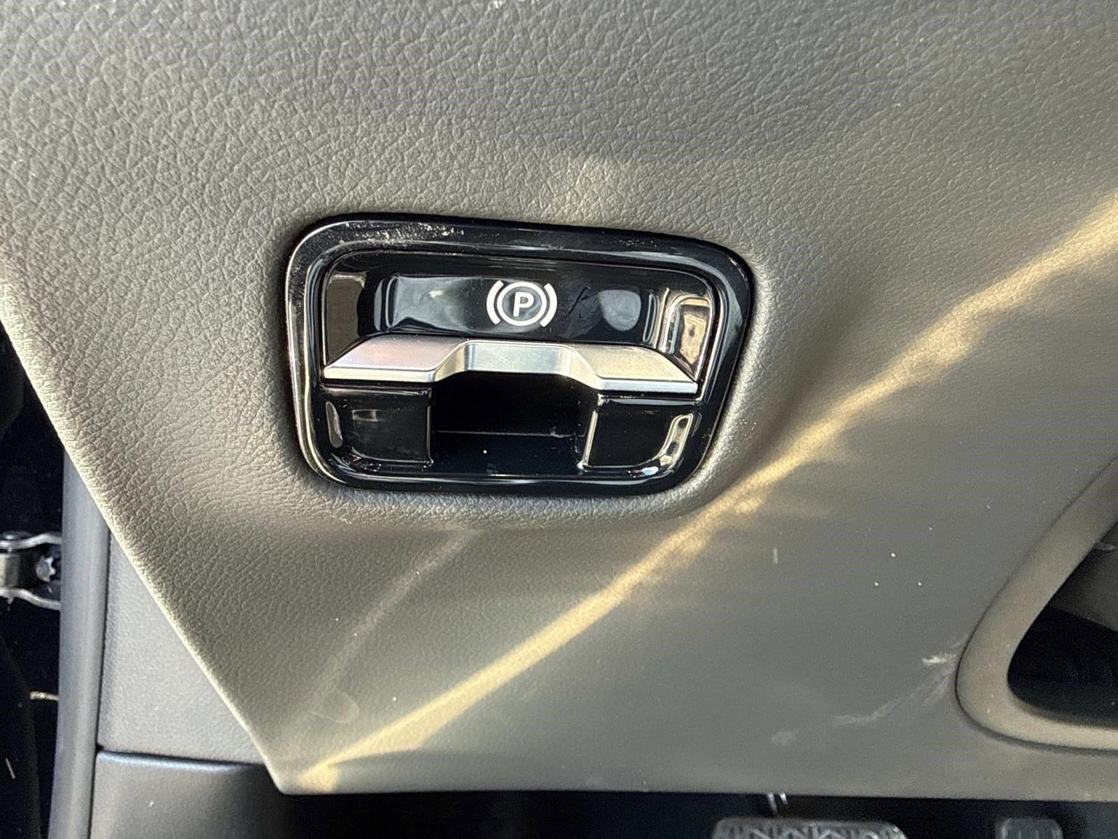 2024 MERCEDES-BENZ E-CLASS - Image 32