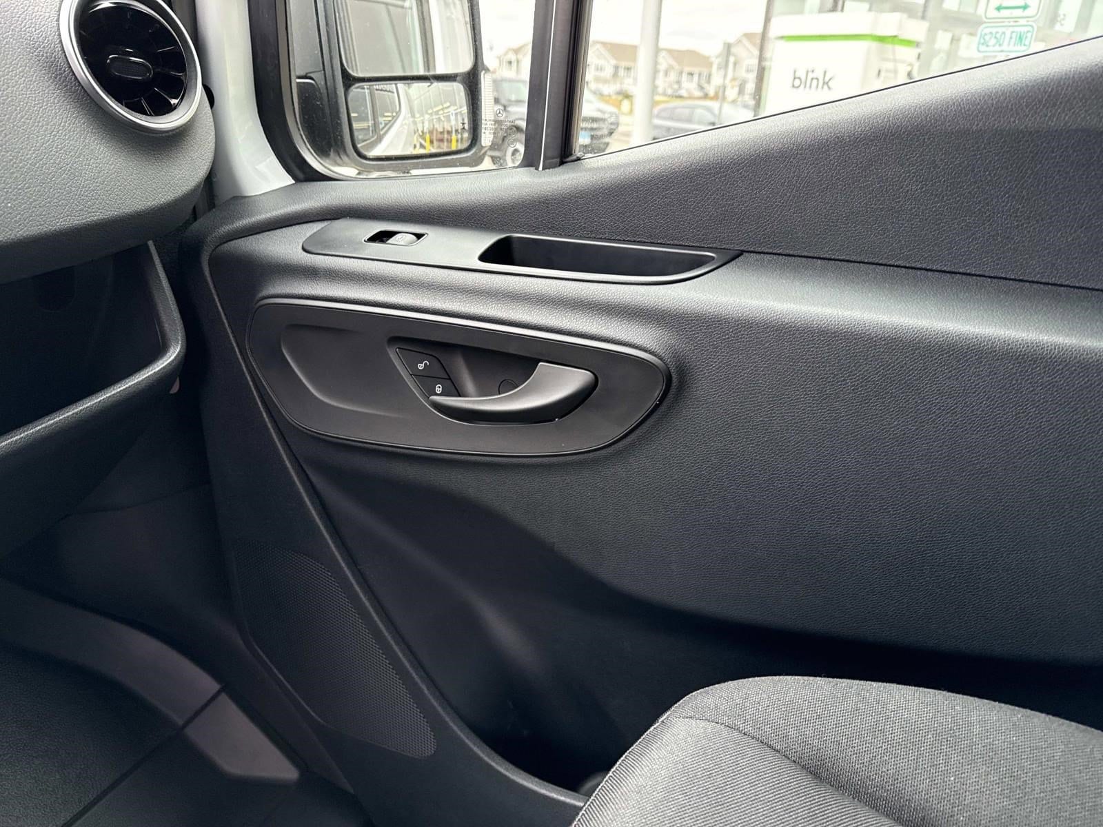 2025 MERCEDES-BENZ SPRINTER - Image 24