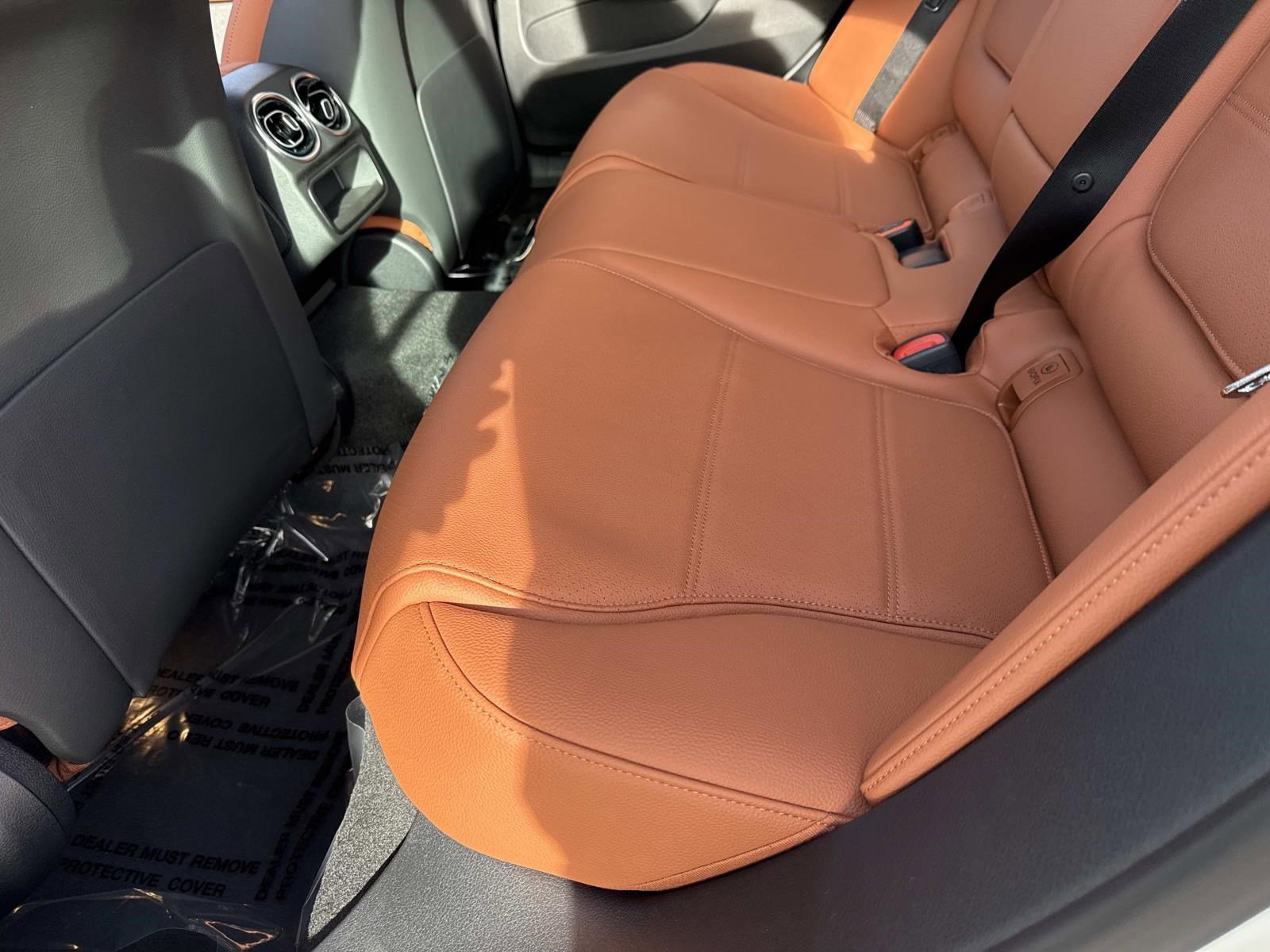 2026 MERCEDES-BENZ C-CLASS - Image 18