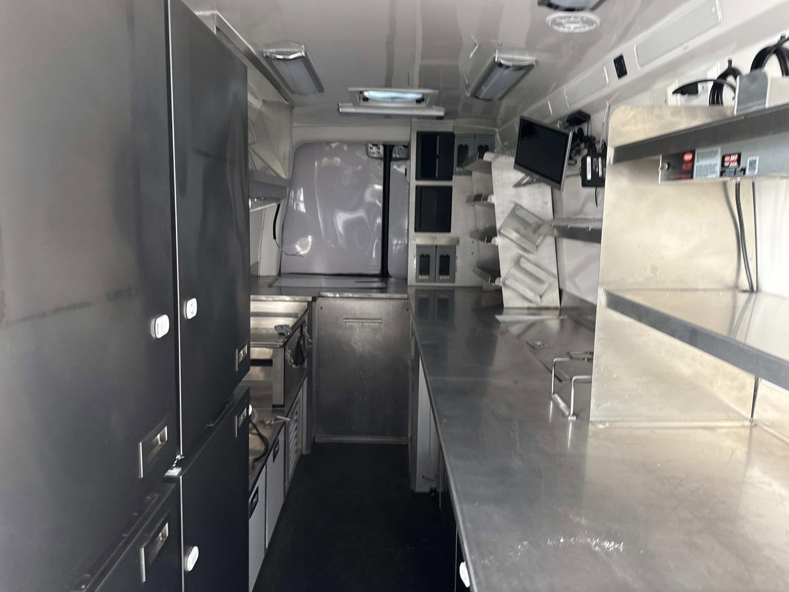 2022 MERCEDES-BENZ SPRINTER - Image 9