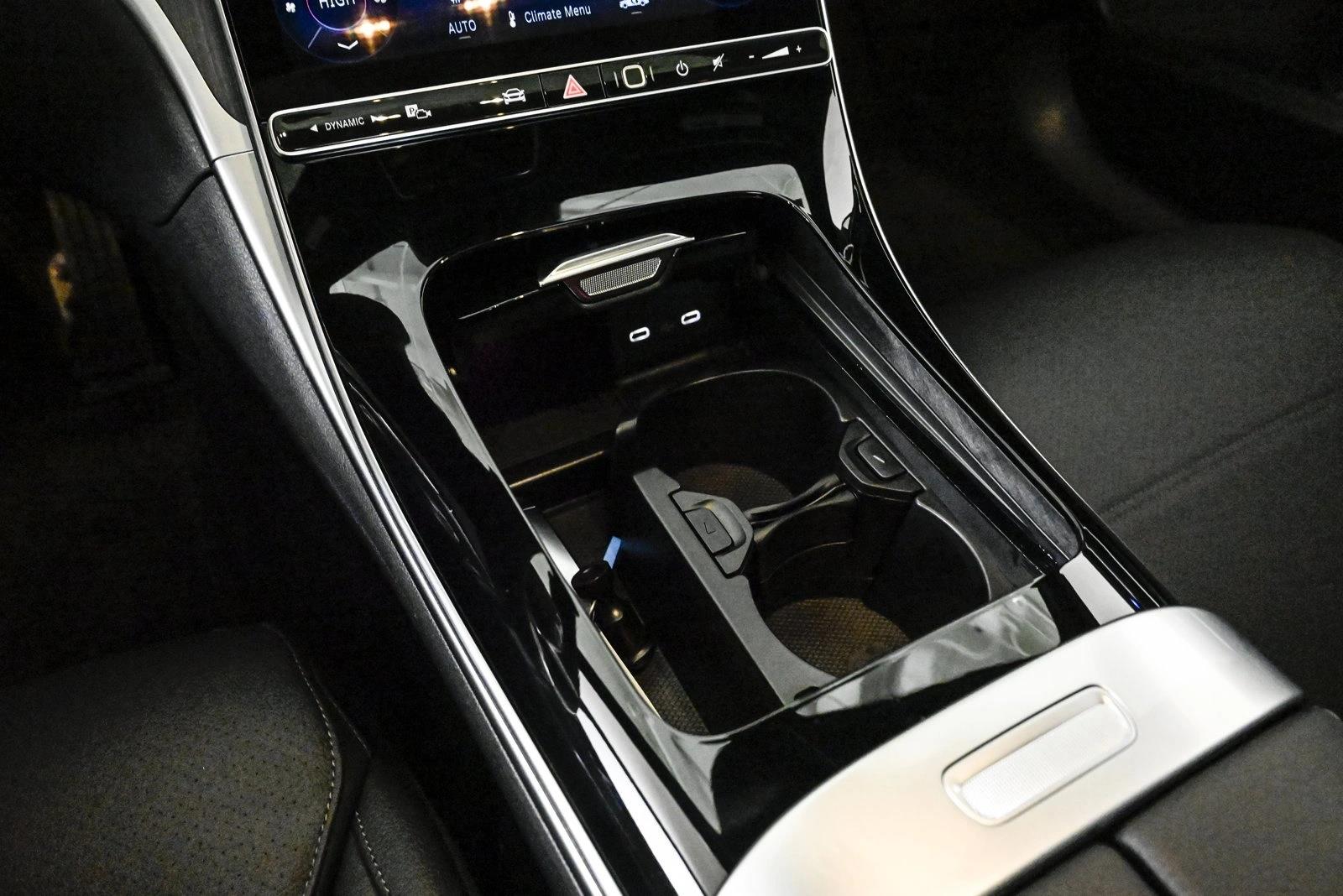 2026 MERCEDES-BENZ C-CLASS - Image 13