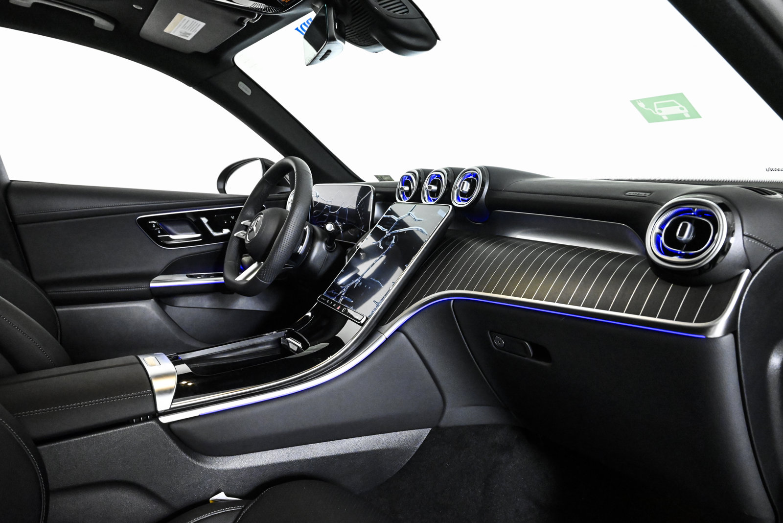 2026 MERCEDES-BENZ GLC-CLASS - Image 24