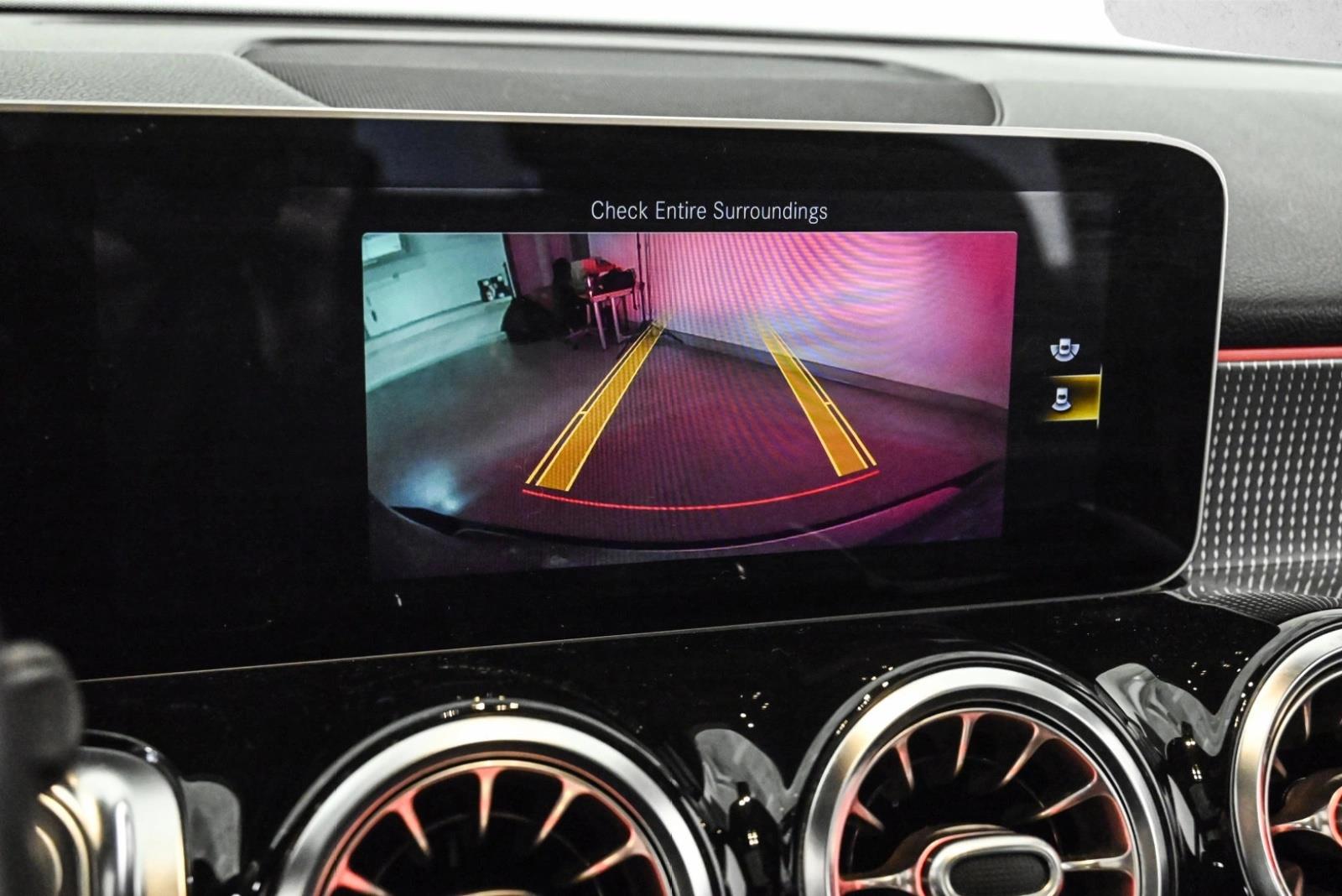 2021 MERCEDES-BENZ GLB-CLASS - Image 13