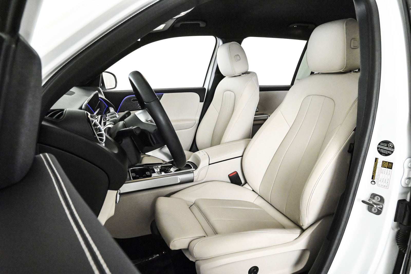 2025 MERCEDES-BENZ GLB-CLASS - Image 17